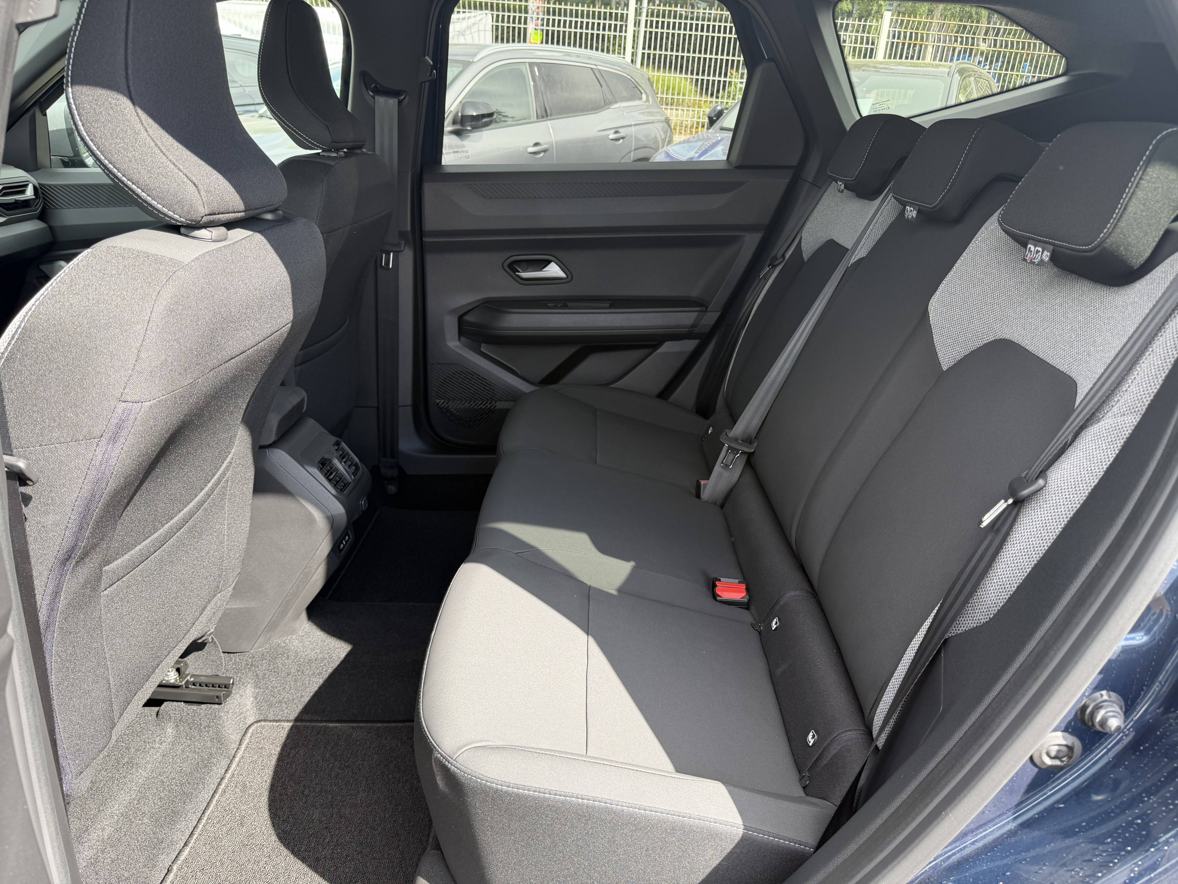 Vente en ligne Dacia Bigster Bigster Mild Hybrid-G 140 au prix de 27 590 €