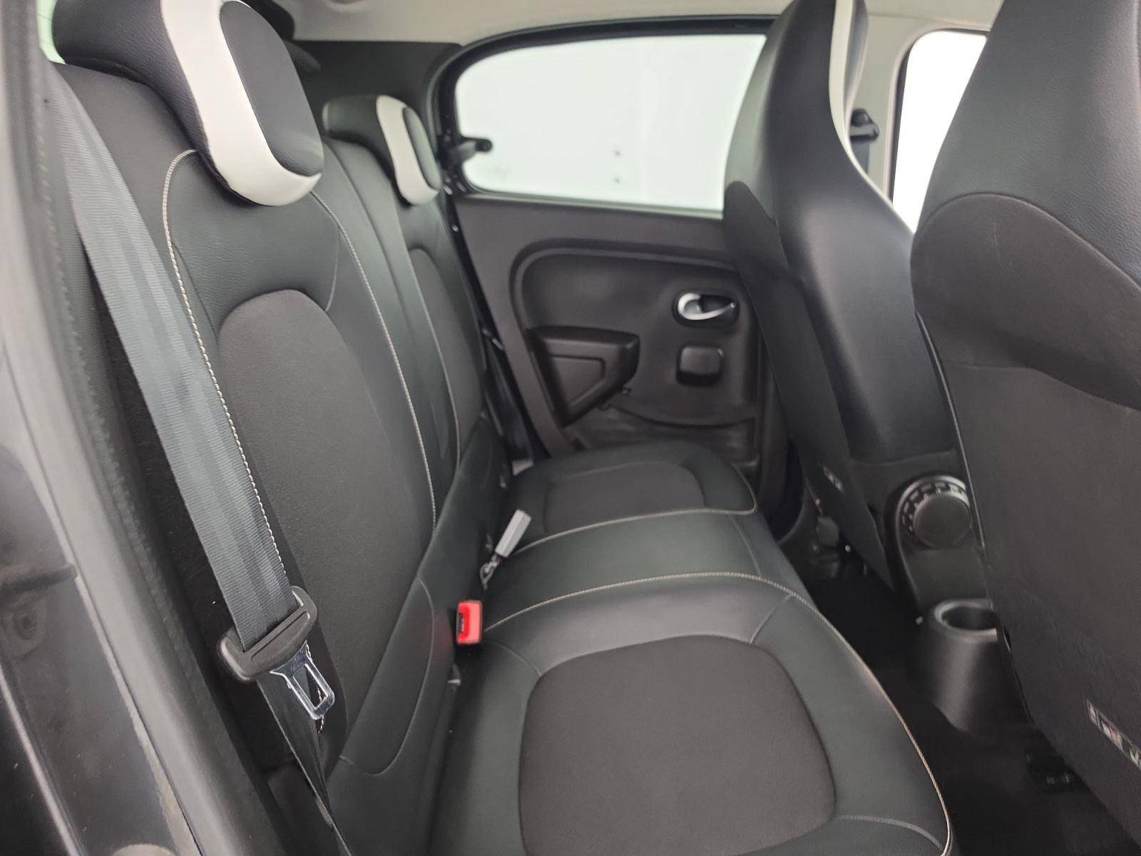 Vente en ligne Renault Twingo Electrique Twingo III E-Tech au prix de 11 590 €