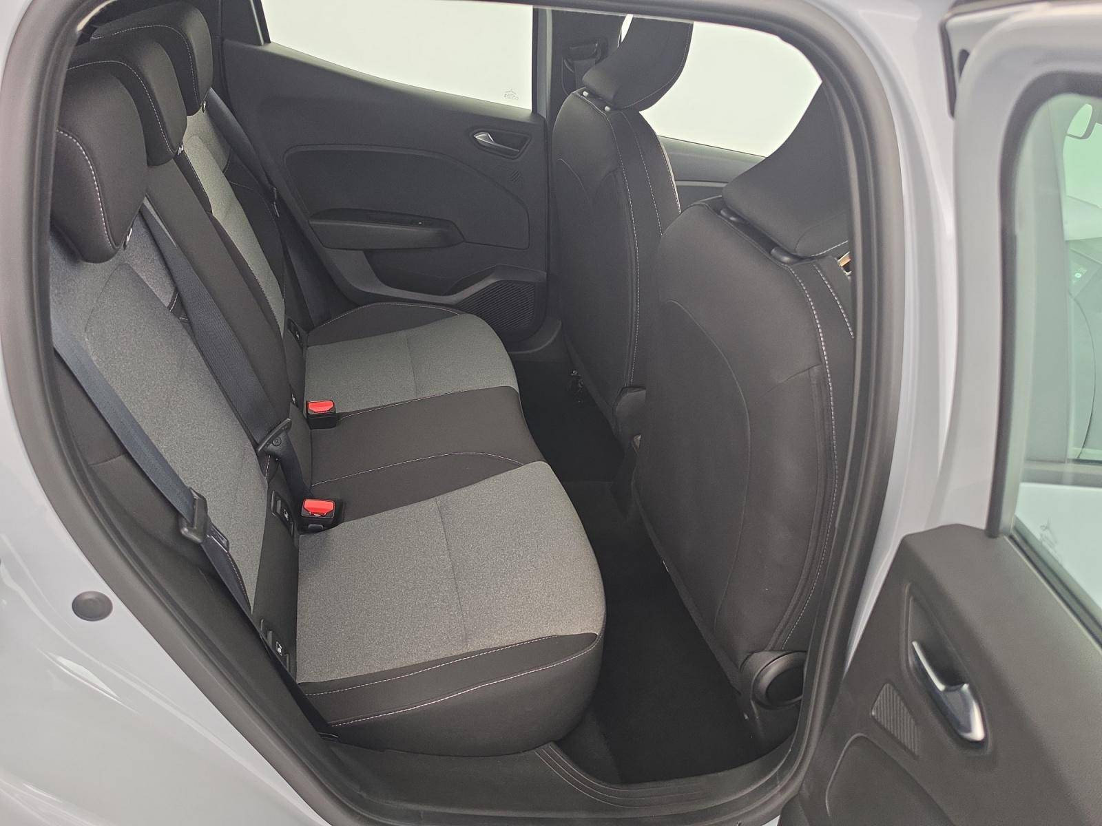 Vente en ligne Renault Clio 5 Clio Blue dCi 100 ch GSR2 au prix de 16 990 €