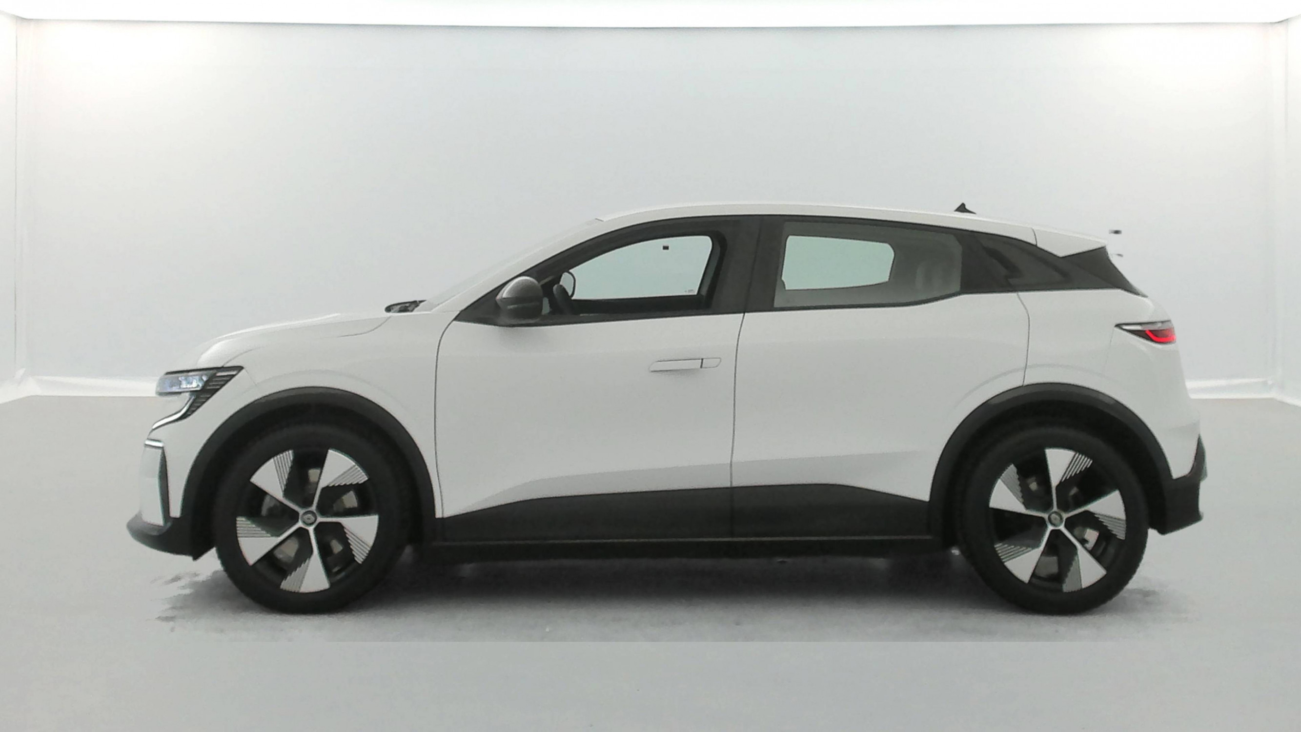 Vente en ligne Renault Megane E-Tech  EV40 130ch standard charge au prix de 18 690 €
