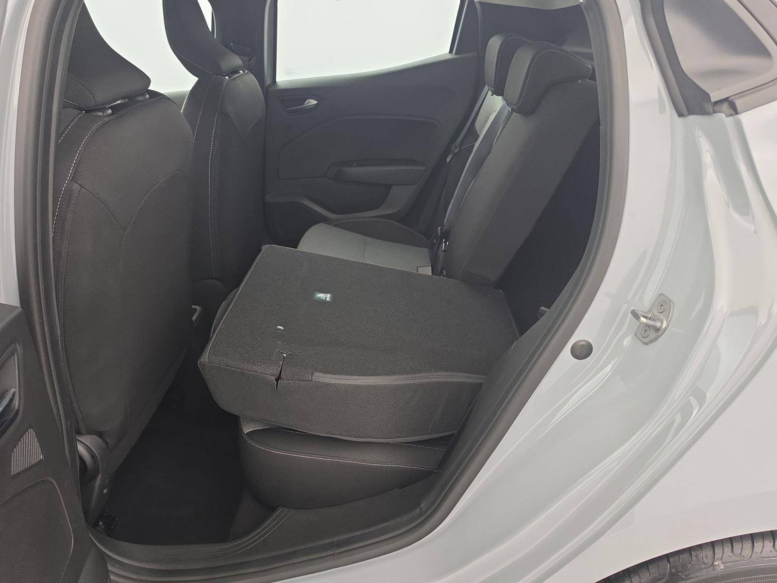 Vente en ligne Renault Clio 5 Clio Blue dCi 100 ch GSR2 au prix de 16 990 €