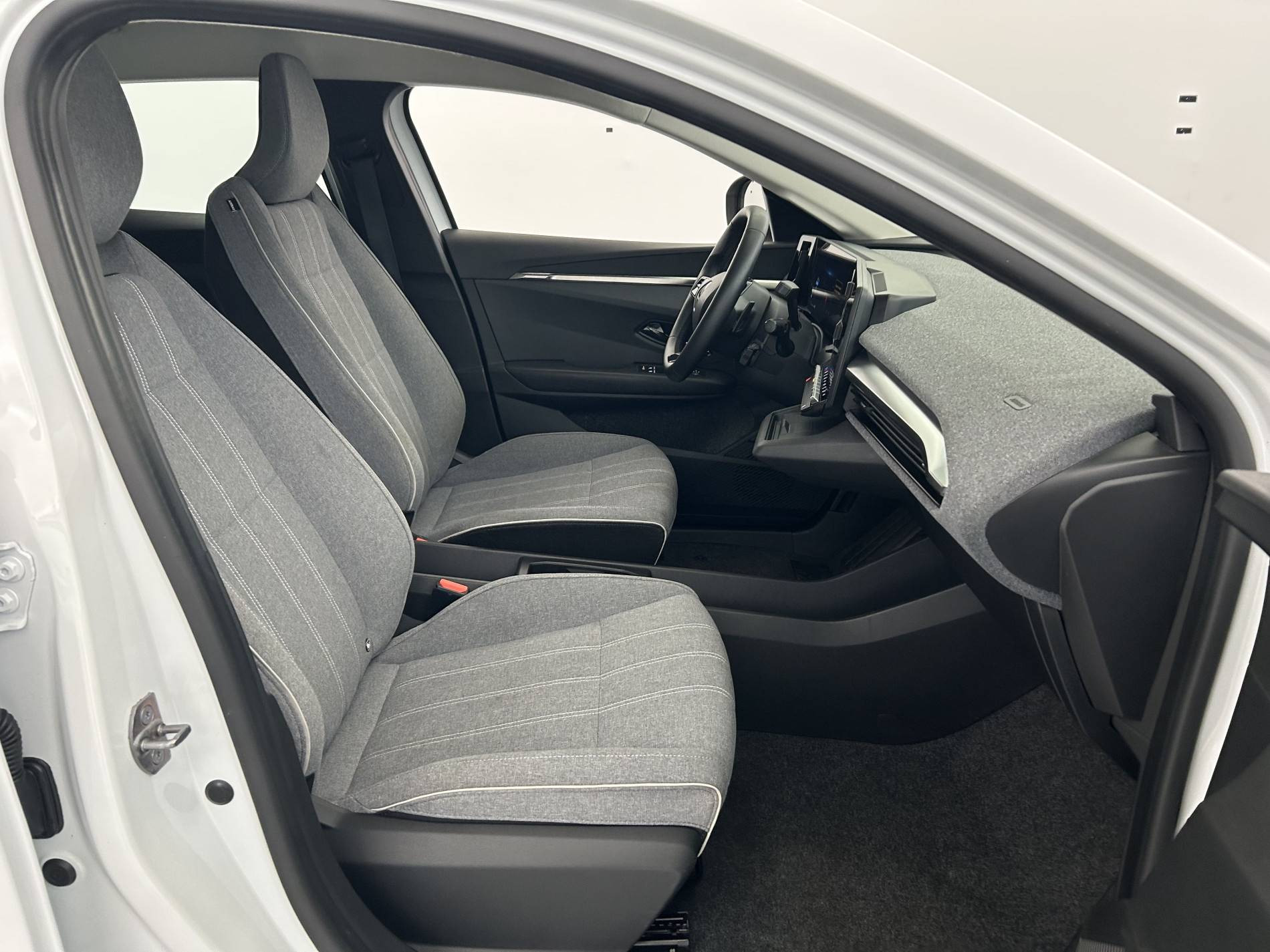 Vente en ligne Renault Megane E-Tech  EV40 130ch standard charge au prix de 18 690 €