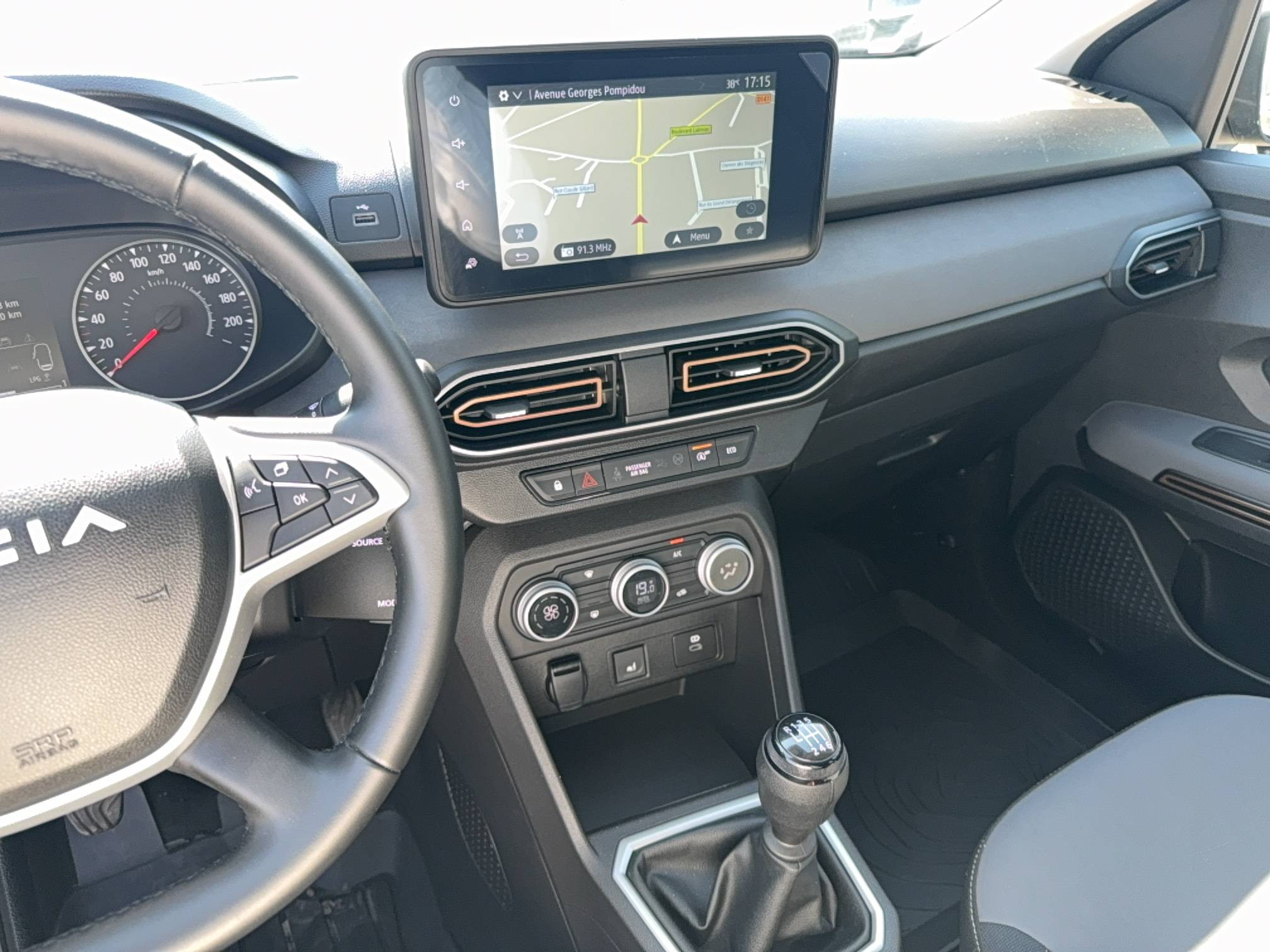 Vente en ligne Dacia Sandero  ECO-G 100 au prix de 16 590 €