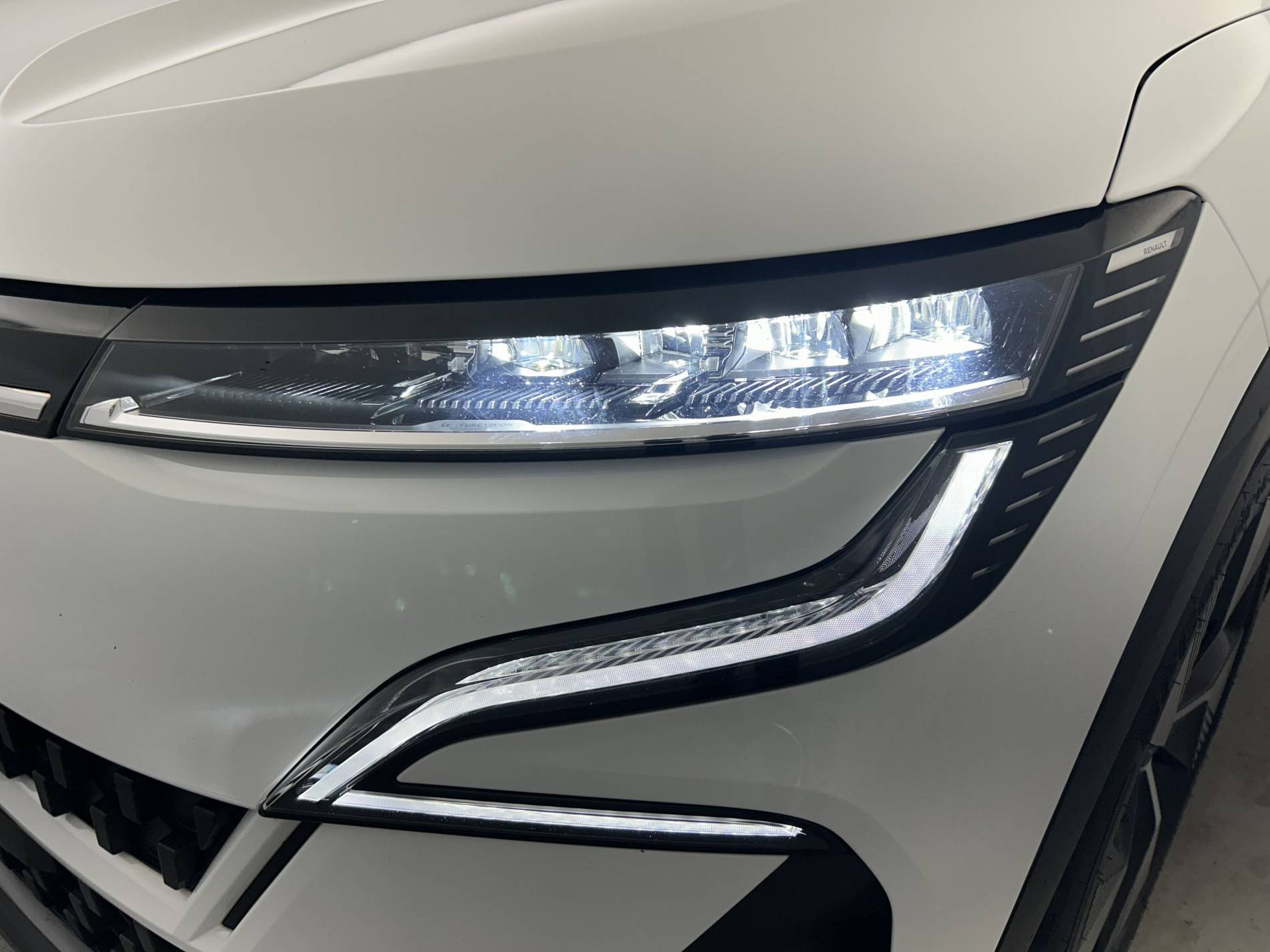 Vente en ligne Renault Megane E-Tech  EV40 130ch standard charge au prix de 18 690 €