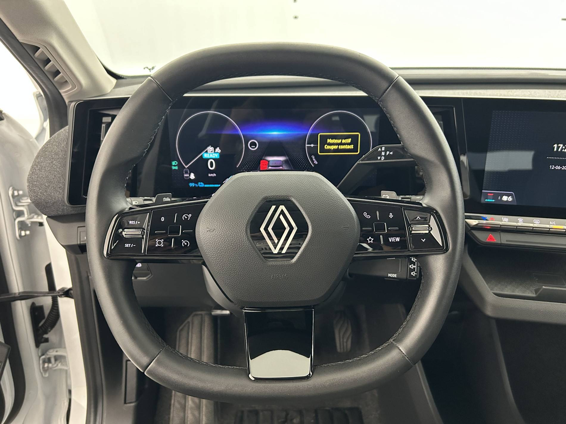 Vente en ligne Renault Megane E-Tech  EV40 130ch standard charge au prix de 18 690 €