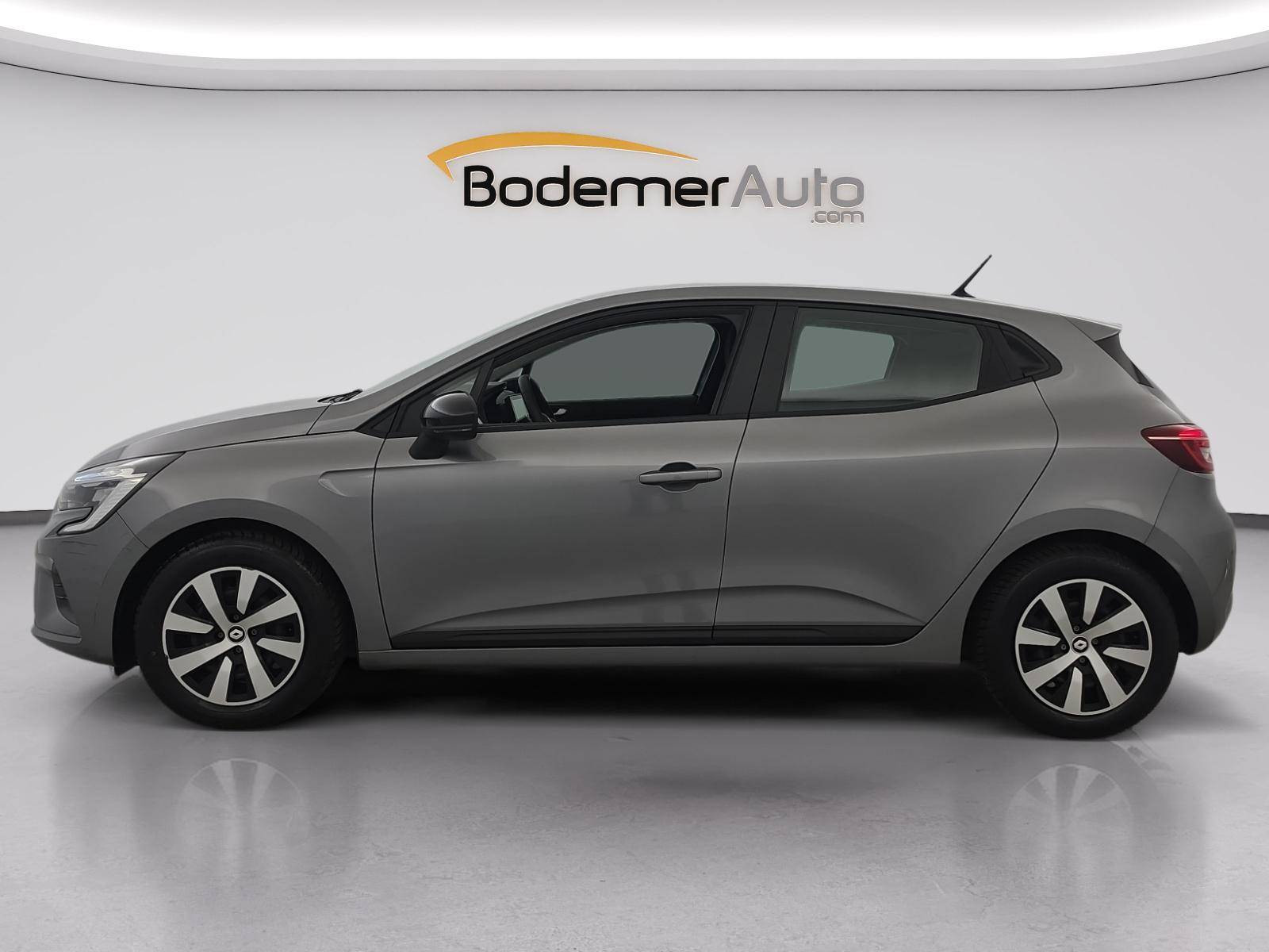 Renault Clio 5 Clio E-Tech full hybrid 145 occasion de 2023 en vente à Ploërmel