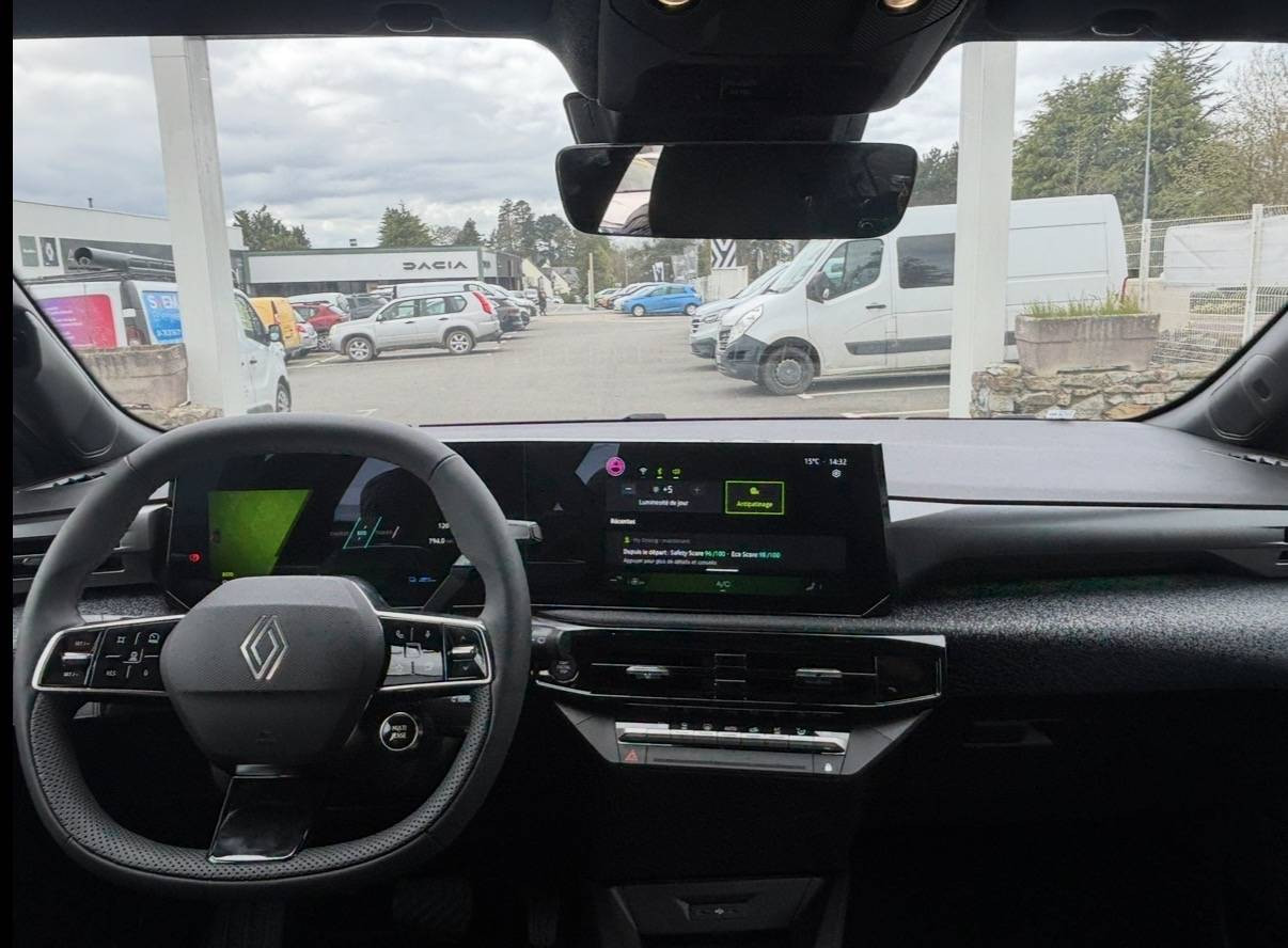 Vente en ligne Renault Clio 6 Clio E-Tech full hybrid 160 ch au prix de 25 990 €