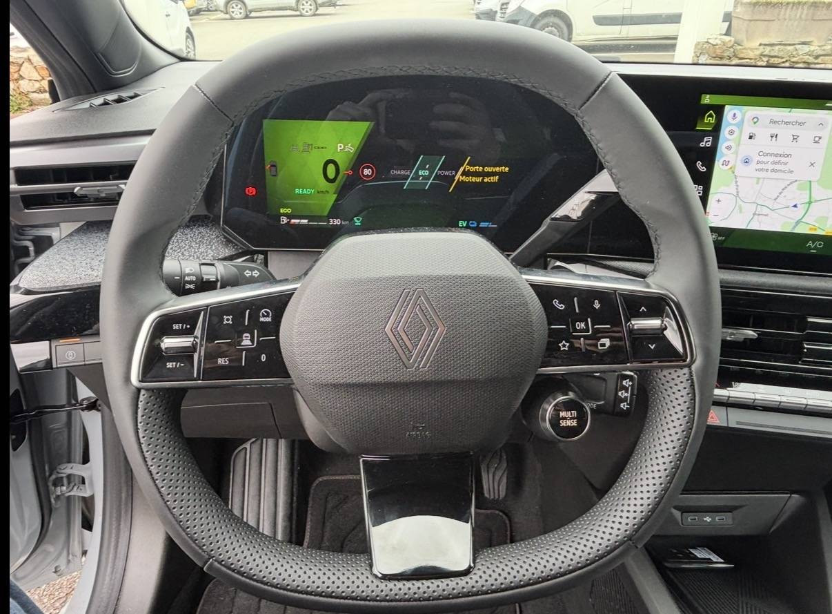 Vente en ligne Renault Clio 6 Clio E-Tech full hybrid 160 ch au prix de 25 990 €