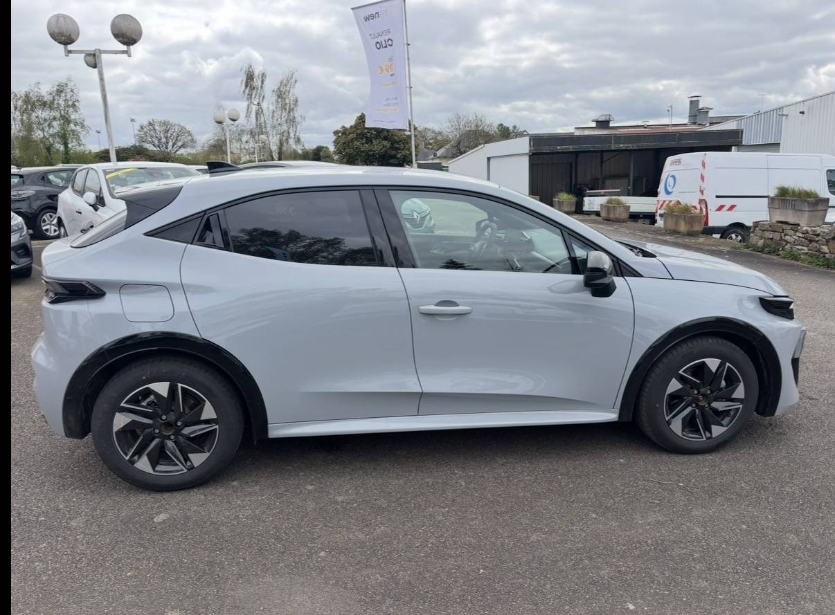 Renault Clio 6 Clio E-Tech full hybrid 160 ch occasion de 2026 en vente à Ploërmel