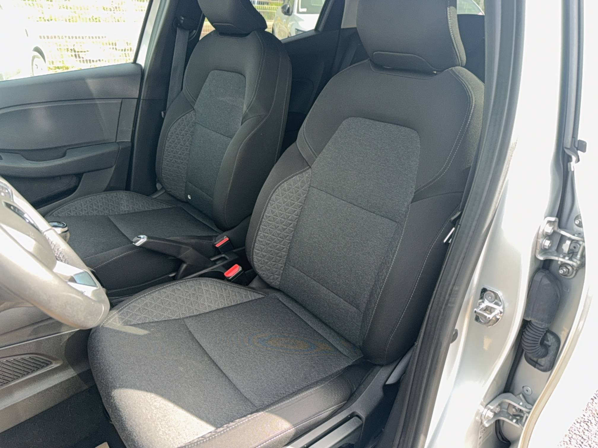 Vente en ligne Renault Clio 5 Clio Blue dCi 100 - 21N au prix de 13 490 €