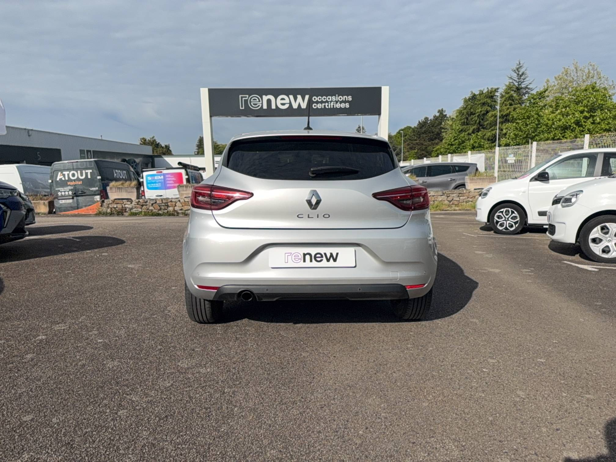 Vente en ligne Renault Clio 5 Clio Blue dCi 100 - 21N au prix de 13 490 €