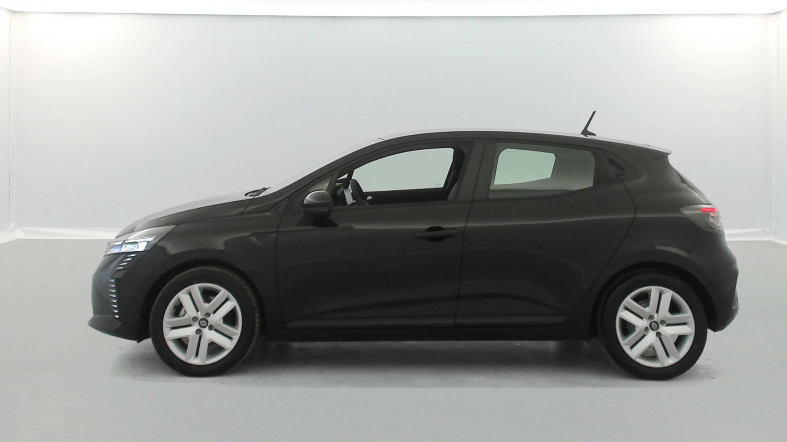 Vente en ligne Renault Clio 5 Clio E-Tech full hybrid 145 ch GSR2 au prix de 19 250 €