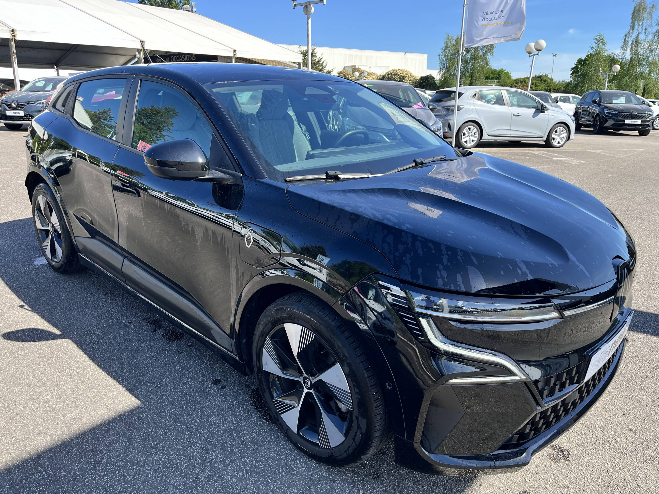 Vente en ligne Renault Megane E-Tech  EV40 130ch standard charge au prix de 18 490 €
