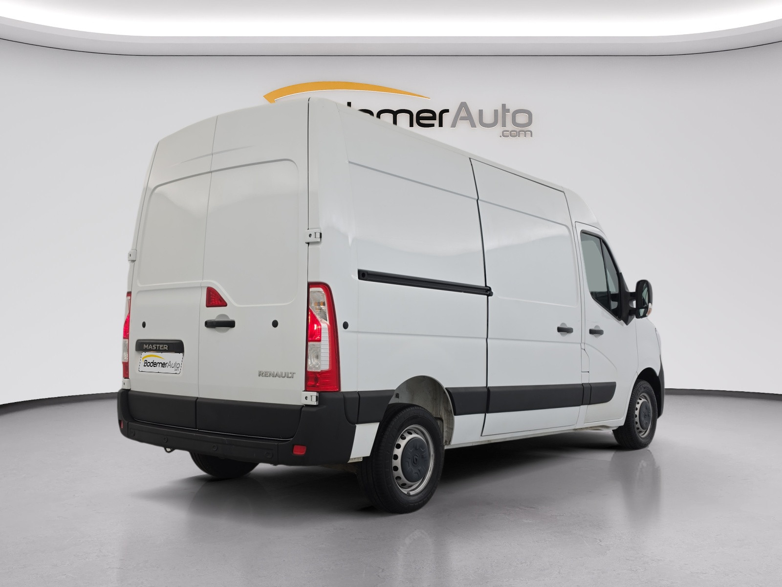 Vente en ligne Renault Master Fourgon MASTER FGN TRAC F3500 L2H2 BLUE DCI 135 au prix de 19 990 €