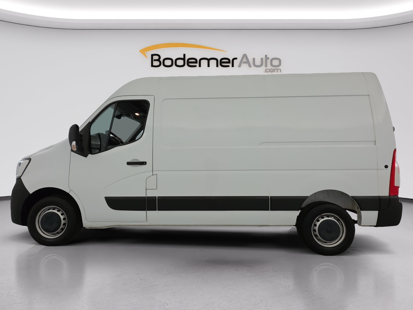 Vente en ligne Renault Master Fourgon MASTER FGN TRAC F3500 L2H2 BLUE DCI 135 au prix de 19 990 €