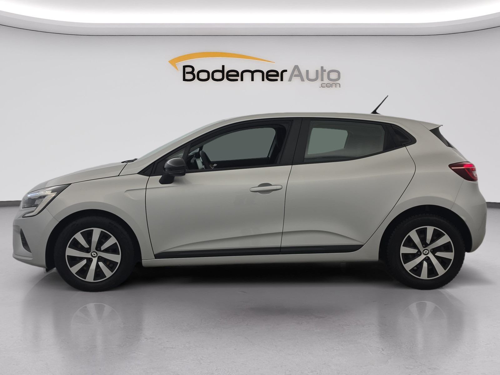 Vente en ligne Renault Clio 5 Clio TCe 90 au prix de 13 990 €