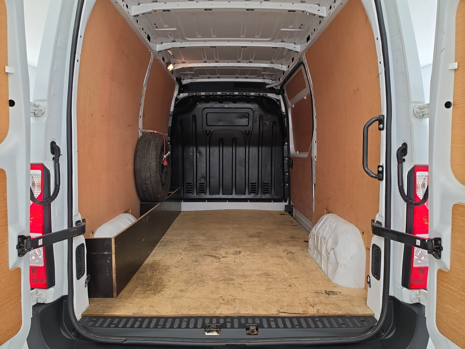 Vente en ligne Renault Master Fourgon MASTER FGN TRAC F3500 L2H2 BLUE DCI 135 au prix de 19 990 €