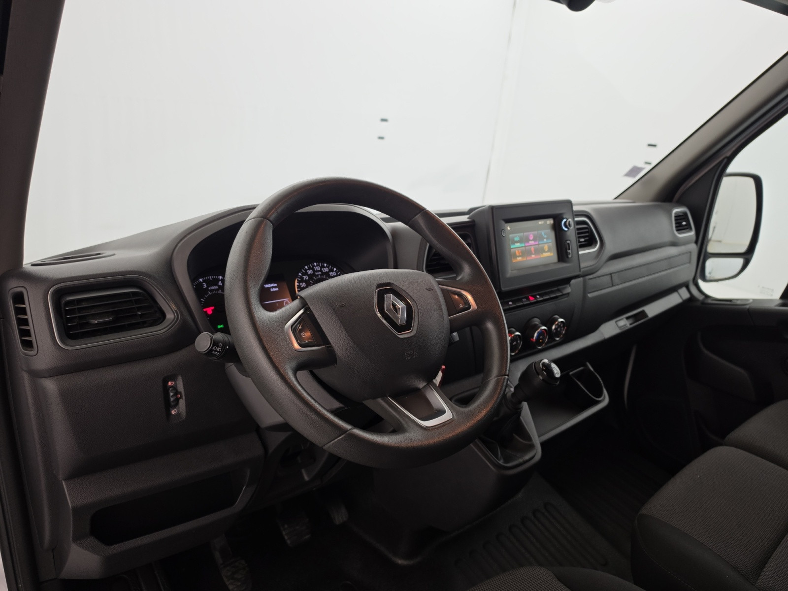 Vente en ligne Renault Master Fourgon MASTER FGN TRAC F3500 L2H2 BLUE DCI 135 au prix de 19 990 €