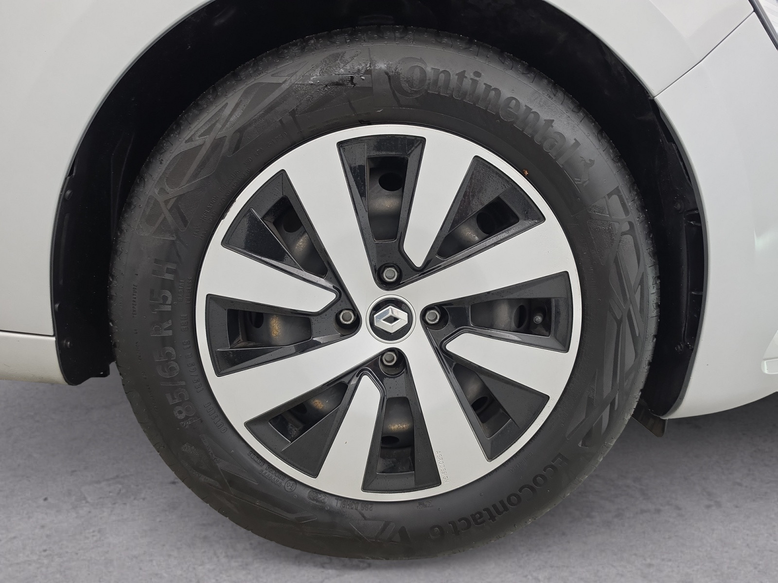 Vente en ligne Renault Clio 5 Clio TCe 90 au prix de 13 990 €