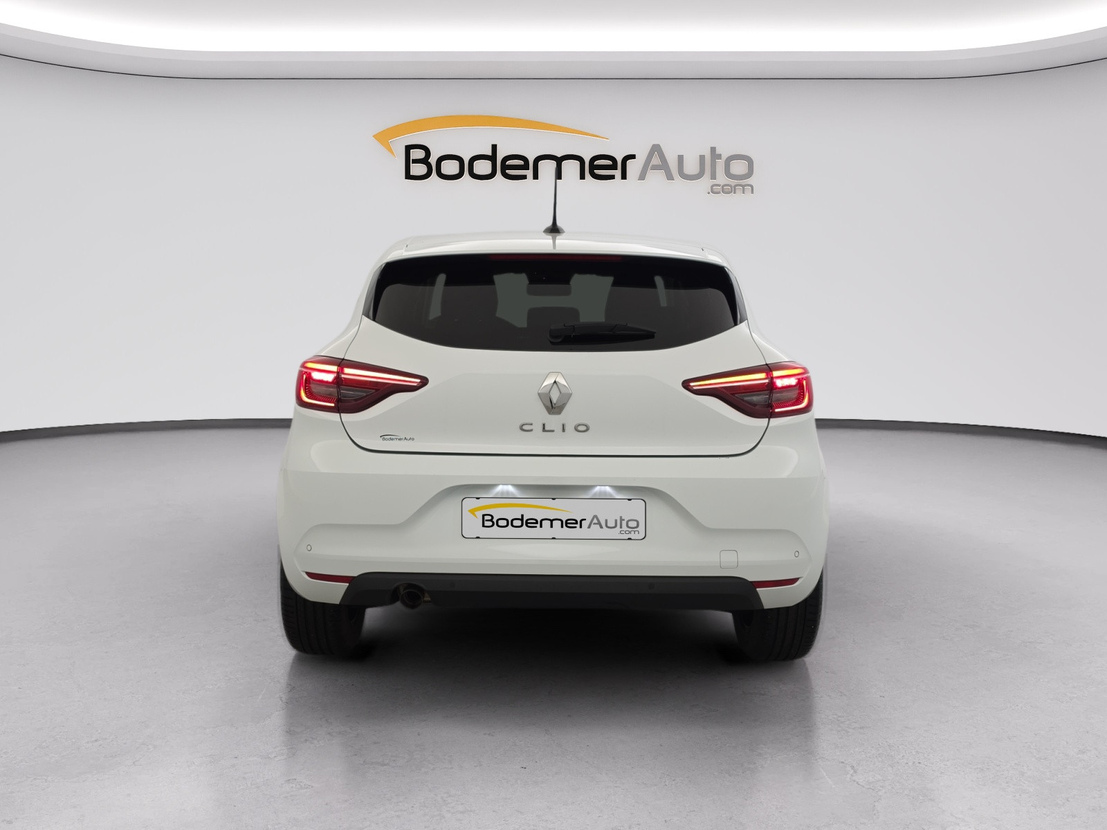 Vente en ligne Renault Clio 5 Clio TCe 100 GPL au prix de 13 790 €