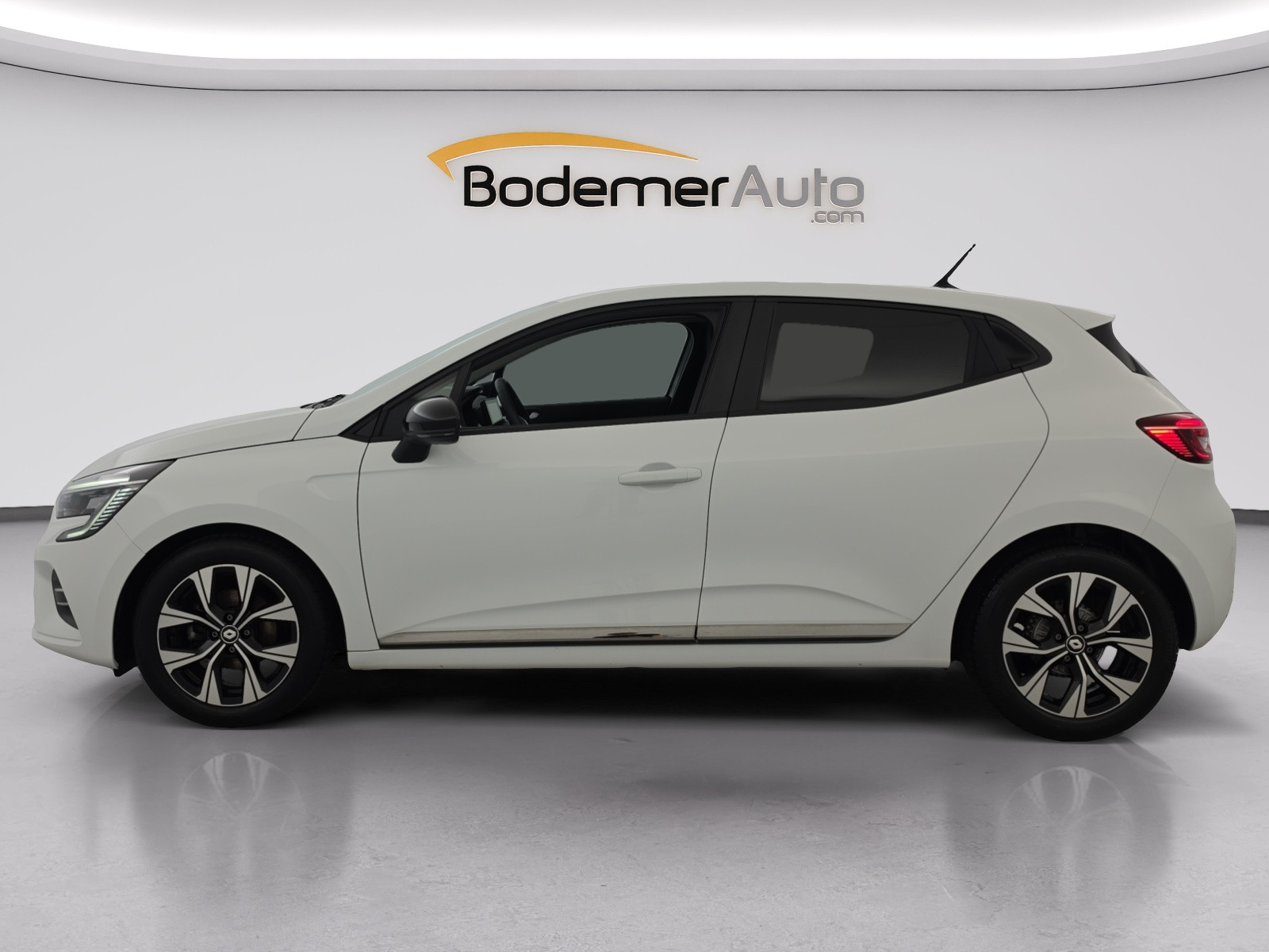 Vente en ligne Renault Clio 5 Clio TCe 100 GPL au prix de 13 790 €