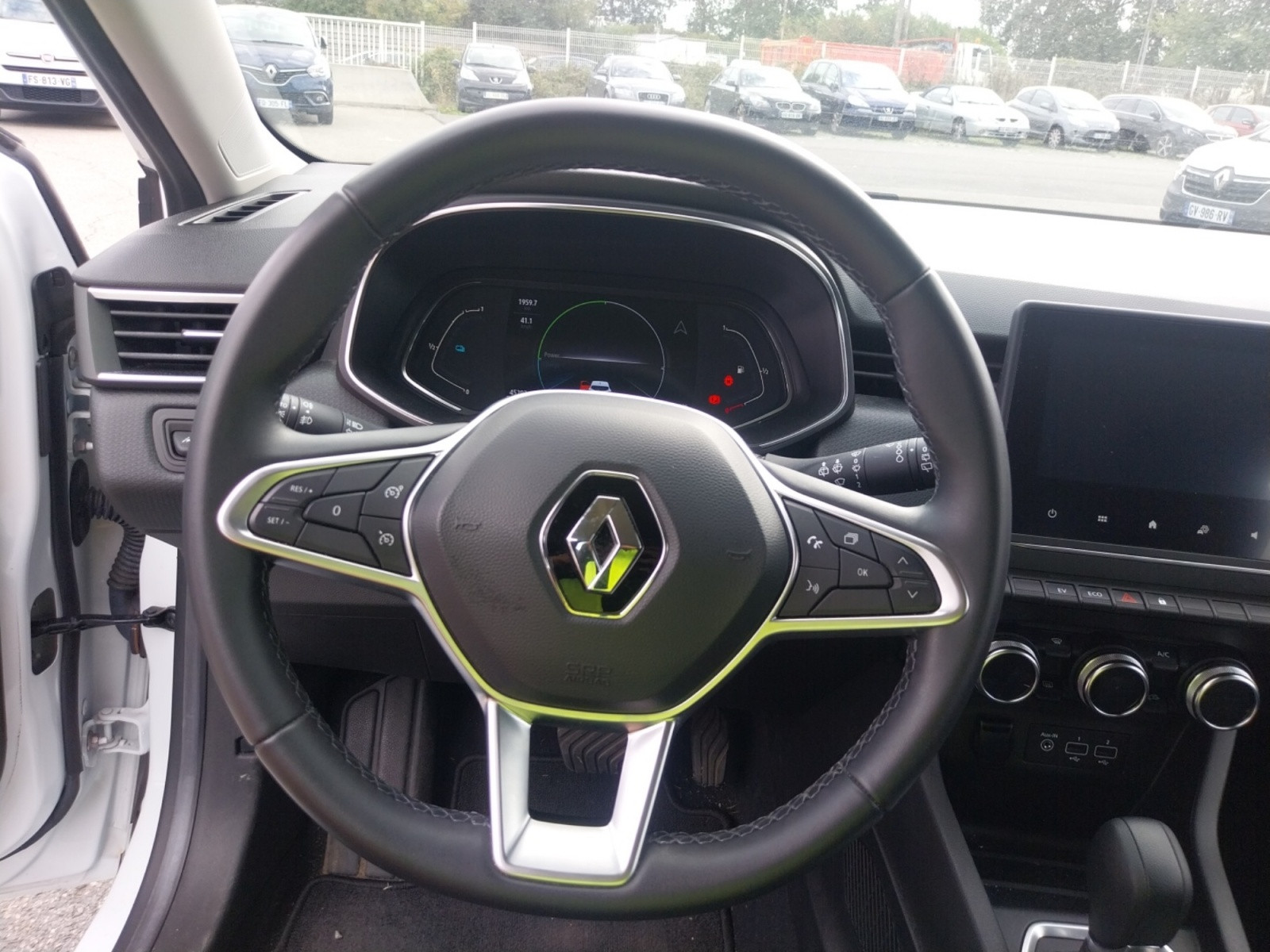 Vente en ligne Renault Clio 5 Clio E-Tech 140 - 21 au prix de 13 490 €
