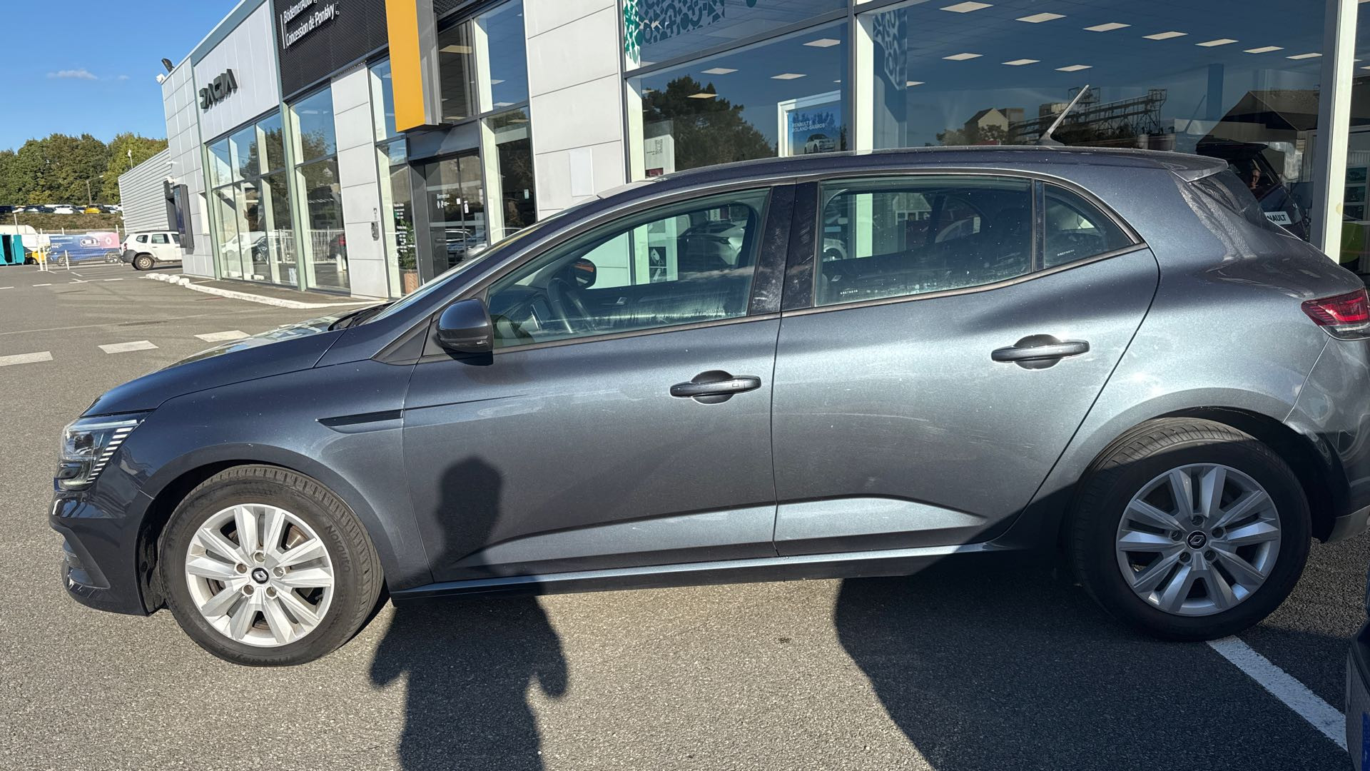 Vente en ligne Renault Megane 4 Mégane IV Berline Blue dCi 115 EDC - 21N au prix de 14 990 €
