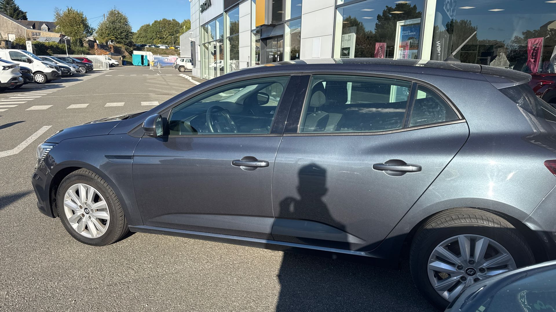 Vente en ligne Renault Megane 4 Mégane IV Berline Blue dCi 115 EDC - 21N au prix de 14 990 €