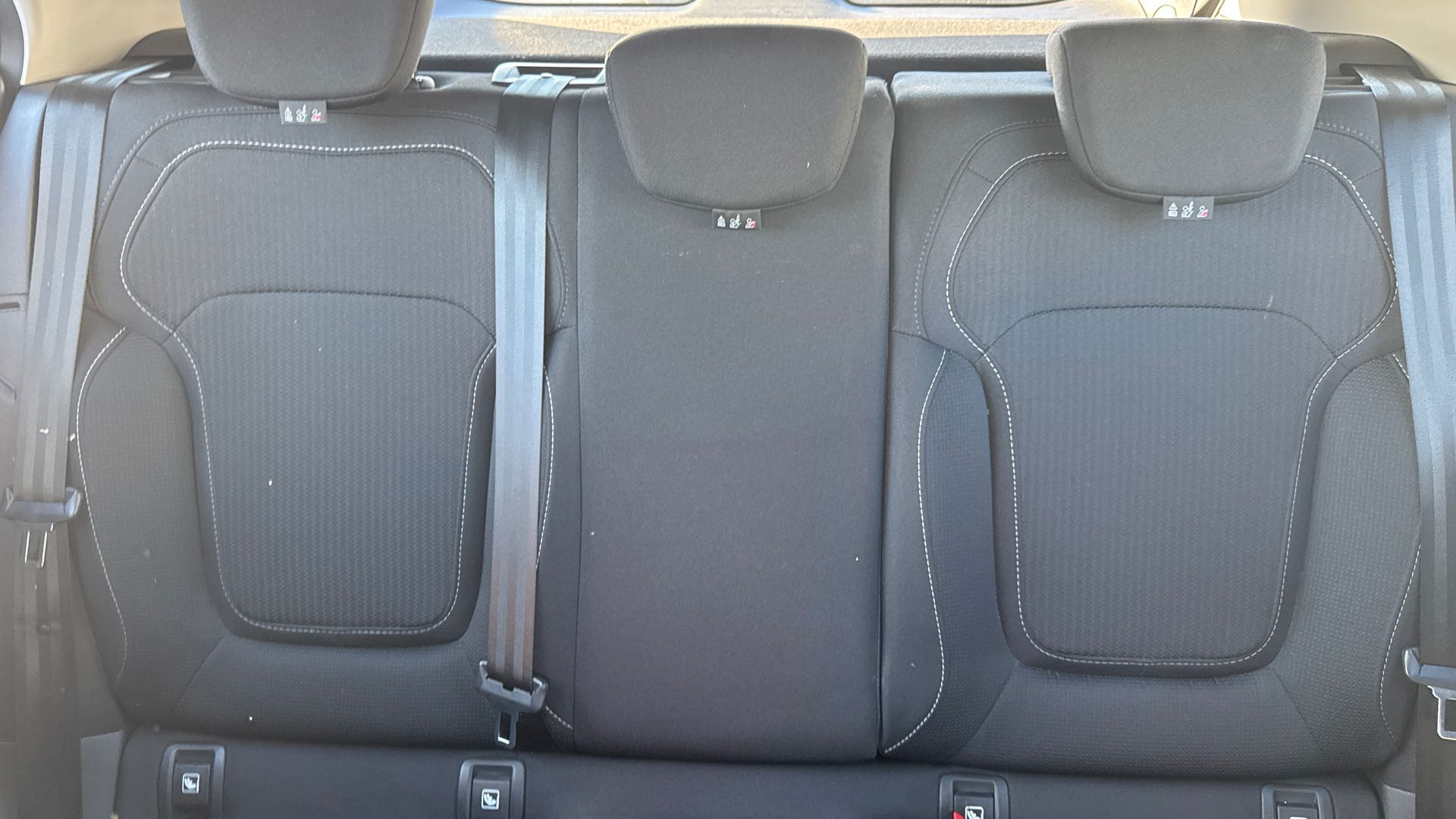Vente en ligne Renault Megane 4 Mégane IV Berline Blue dCi 115 EDC - 21N au prix de 14 990 €