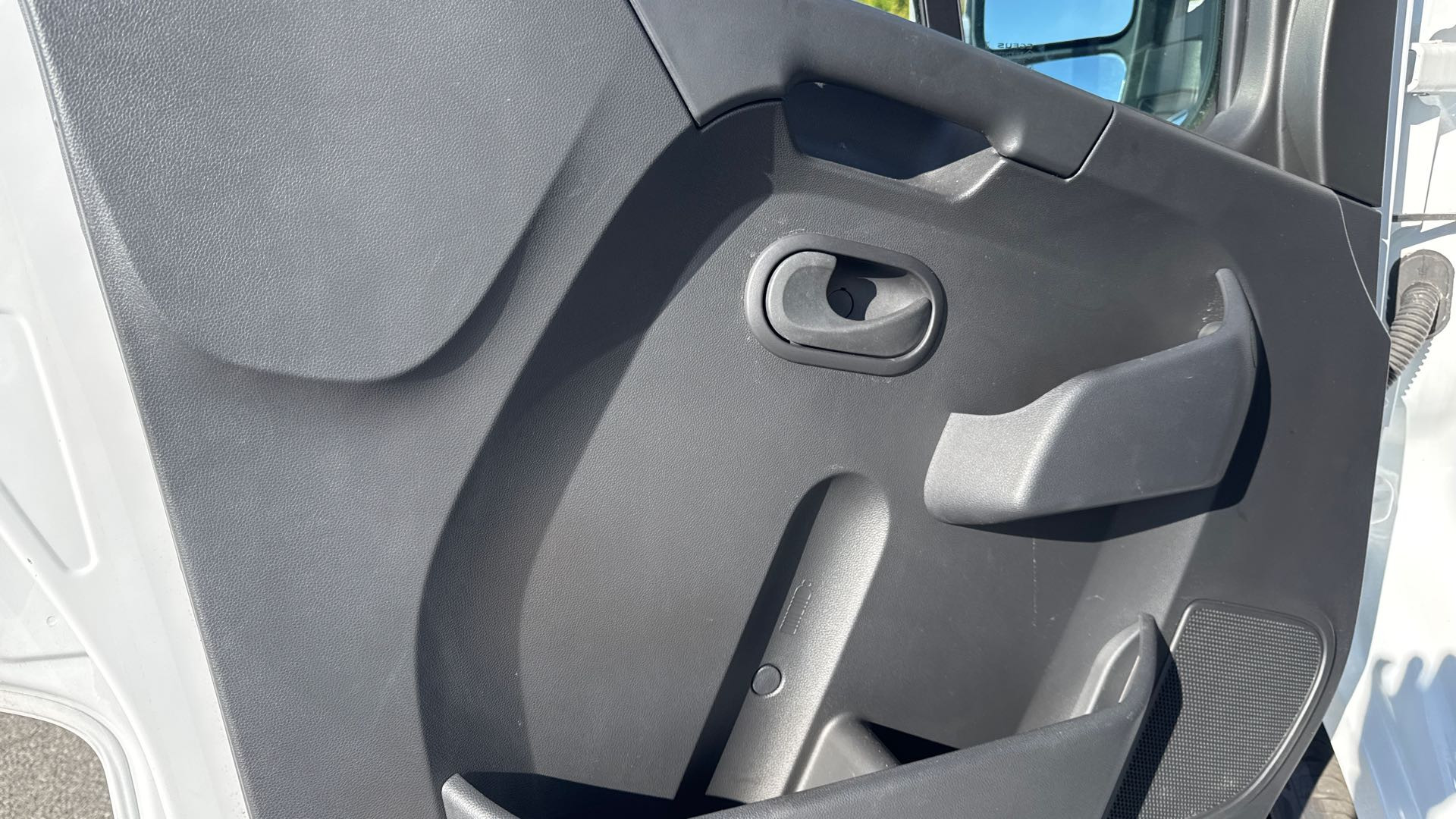 Vente en ligne Renault Master Fourgon MASTER FGN TRAC F3500 L3H3 BLUE DCI 135 au prix de 25 290 €
