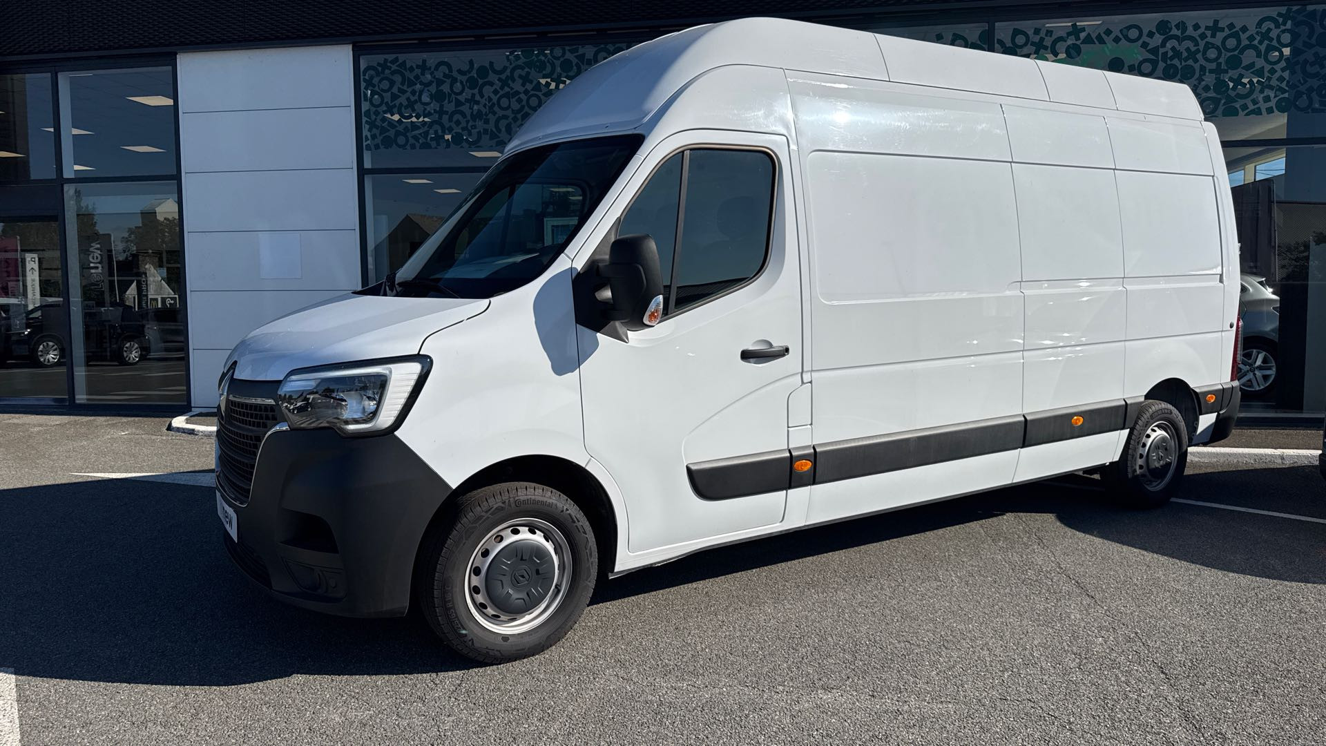 Renault Master Fourgon MASTER FGN TRAC F3500 L3H3 BLUE DCI 135 occasion de 2024 en vente à Pontivy