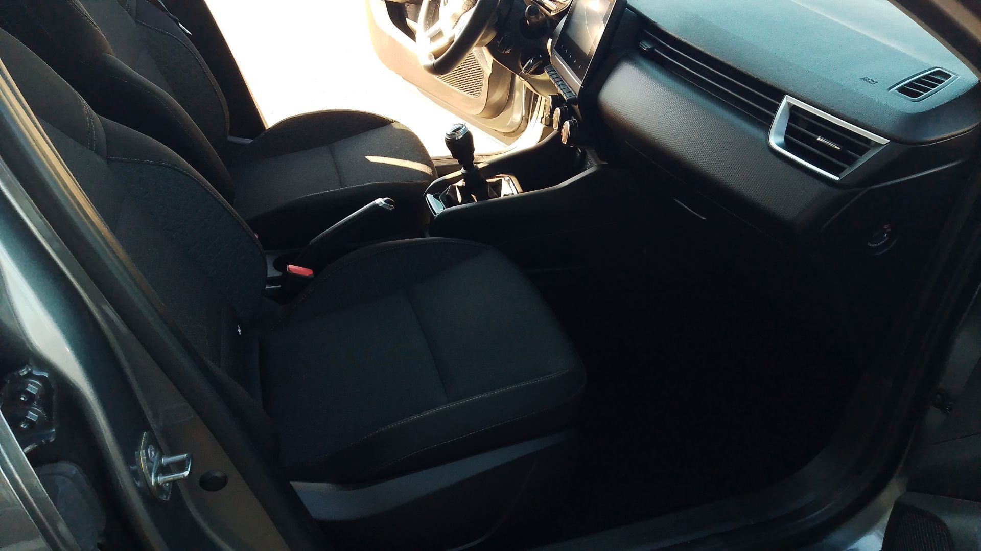 Vente en ligne Renault Clio 5 Clio TCe 90 au prix de 14 490 €