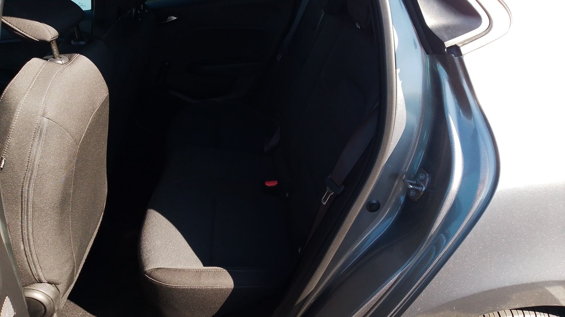 Vente en ligne Renault Clio 5 Clio TCe 90 au prix de 14 490 €