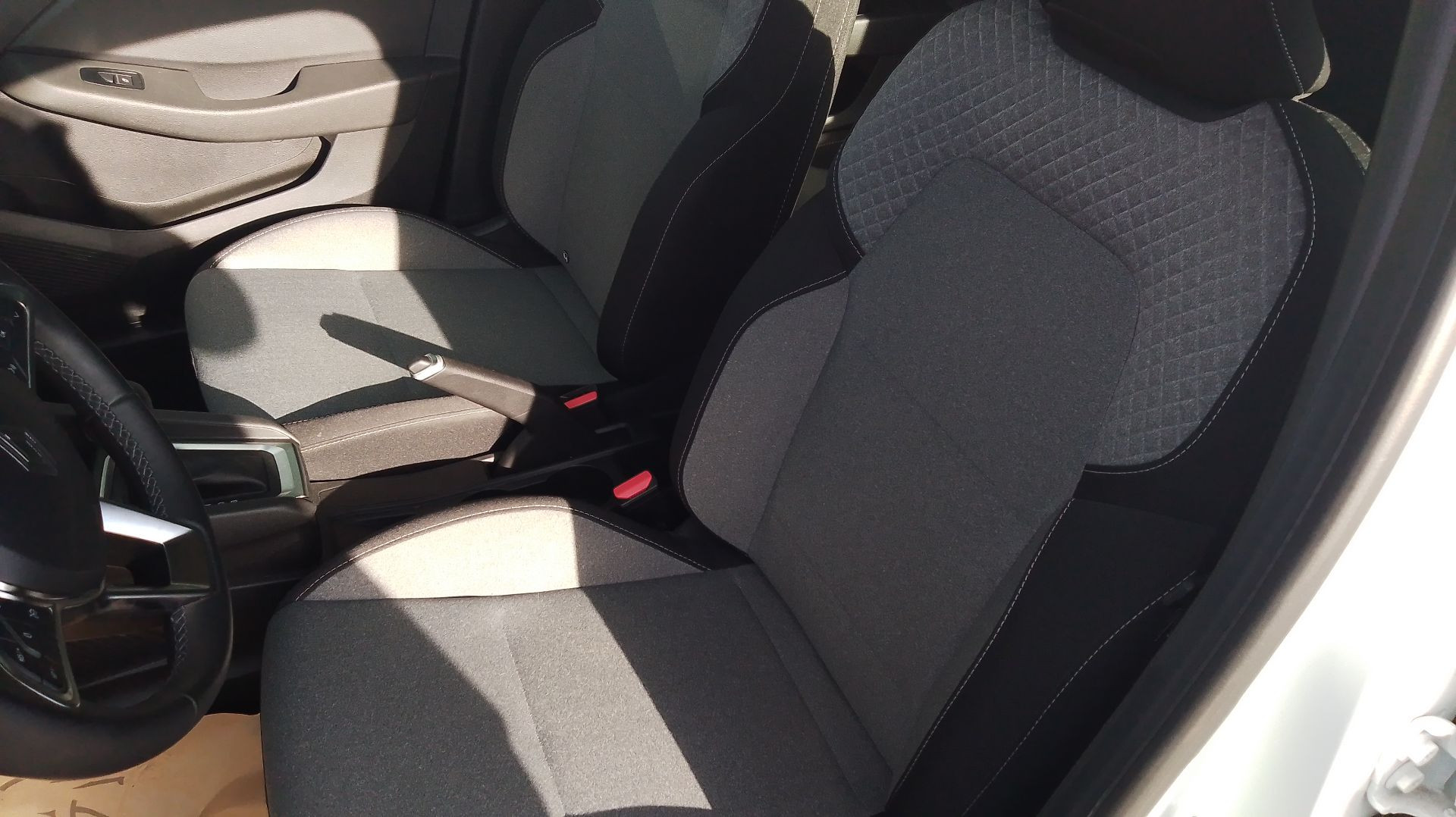 Vente en ligne Renault Clio 5 Clio E-Tech full hybrid 145 ch GSR2 au prix de 18 490 €