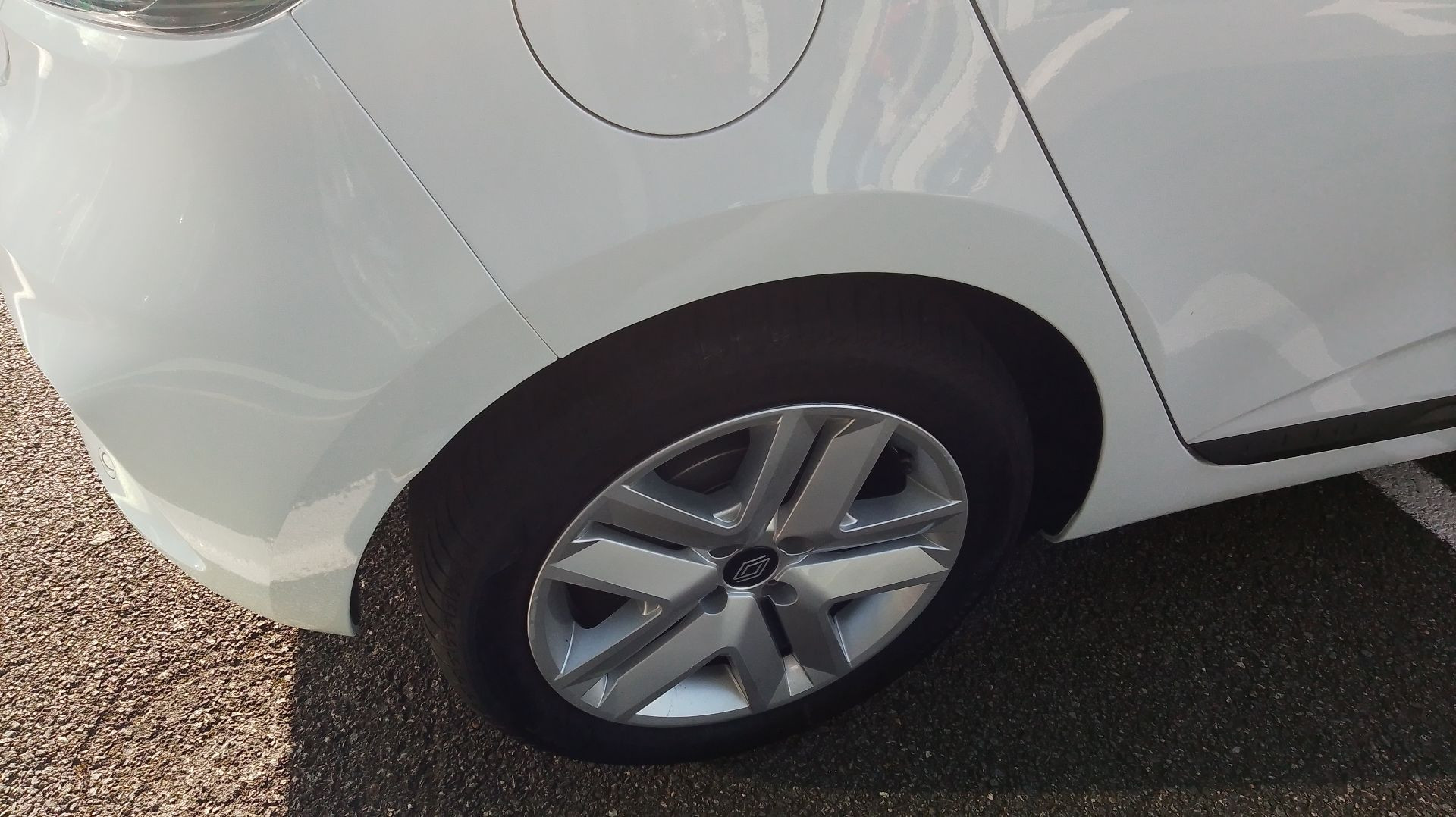 Vente en ligne Renault Clio 5 Clio E-Tech full hybrid 145 ch GSR2 au prix de 18 490 €