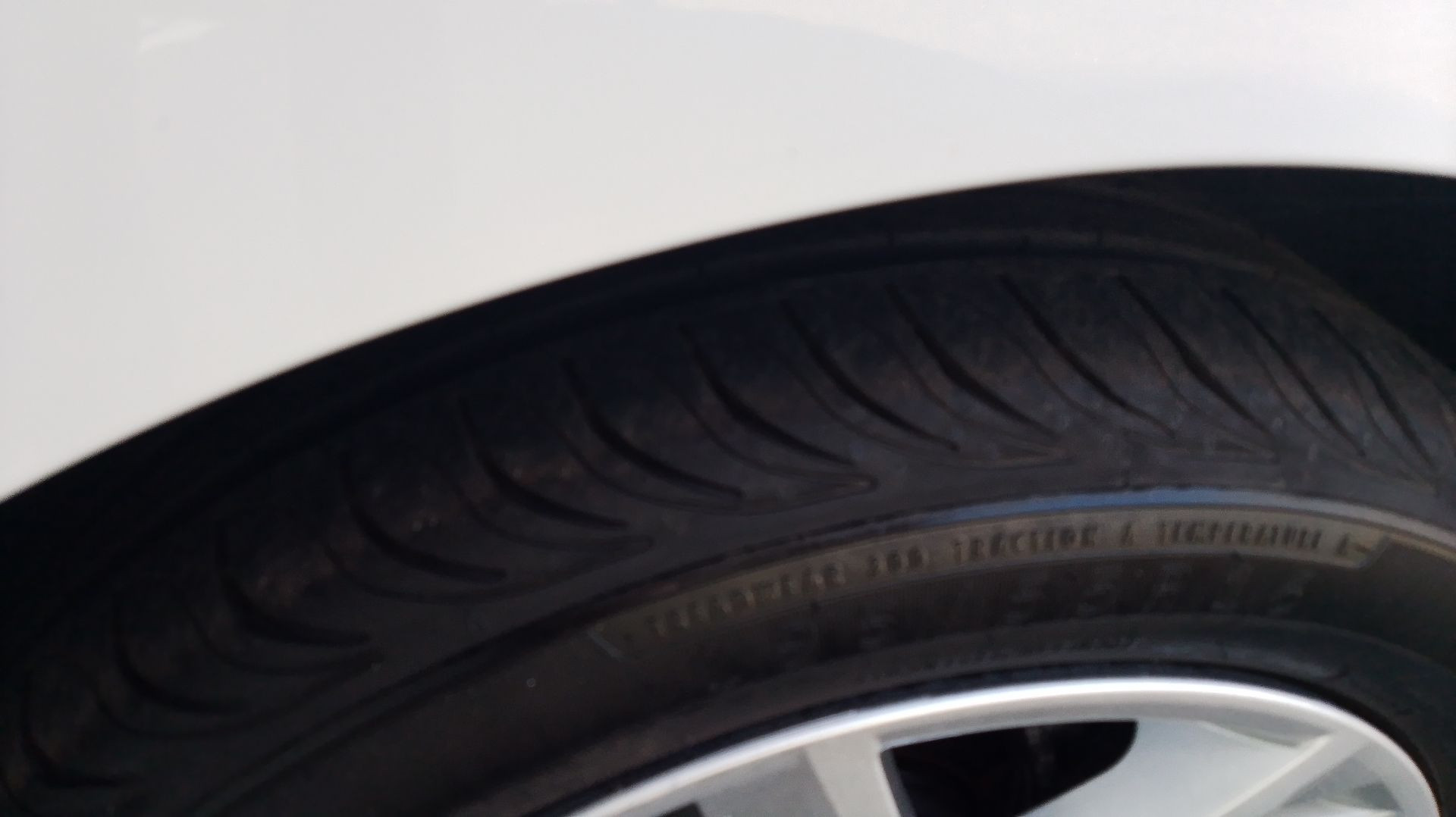 Vente en ligne Renault Clio 5 Clio E-Tech full hybrid 145 ch GSR2 au prix de 18 490 €