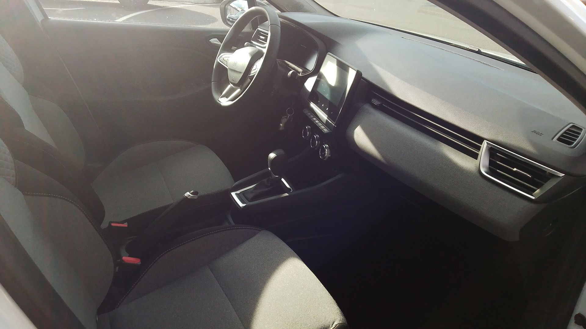 Vente en ligne Renault Clio 5 Clio E-Tech full hybrid 145 ch GSR2 au prix de 18 490 €