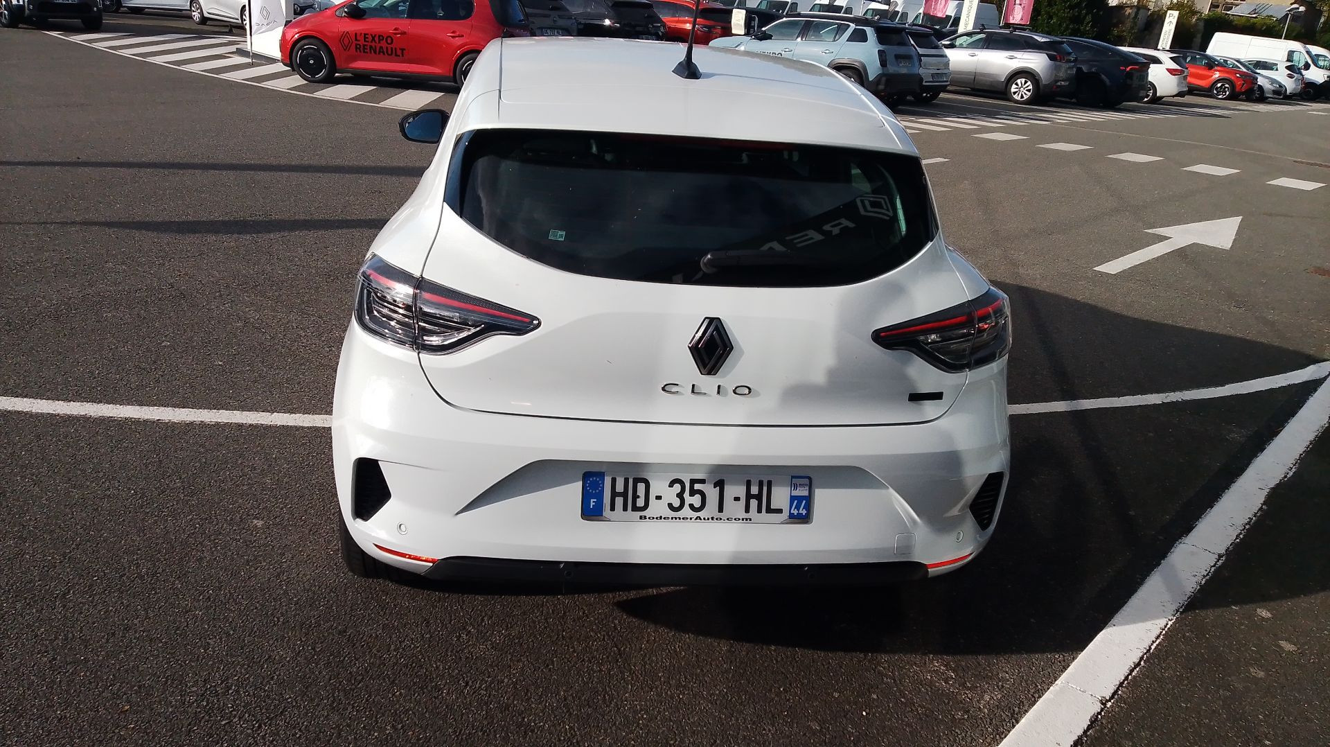 Vente en ligne Renault Clio 5 Clio E-Tech full hybrid 145 ch GSR2 au prix de 18 490 €