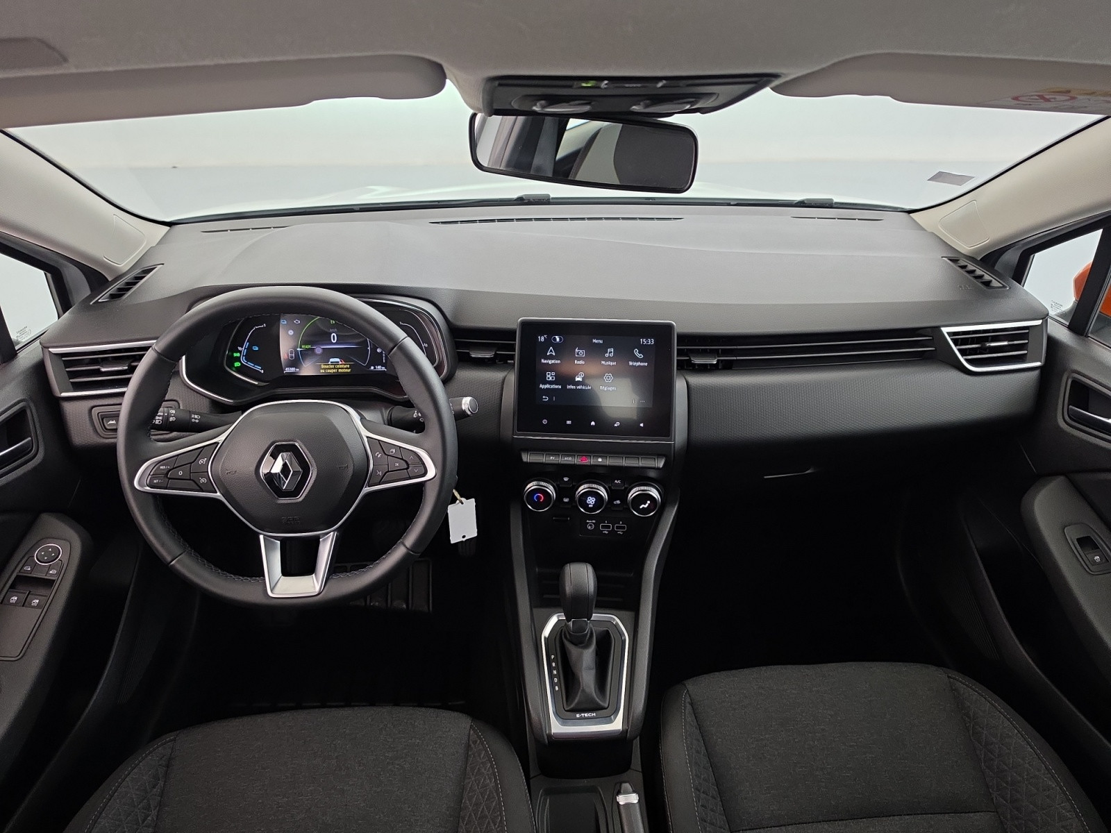 Vente en ligne Renault Clio 5 Clio E-Tech 140 - 21 au prix de 13 490 €