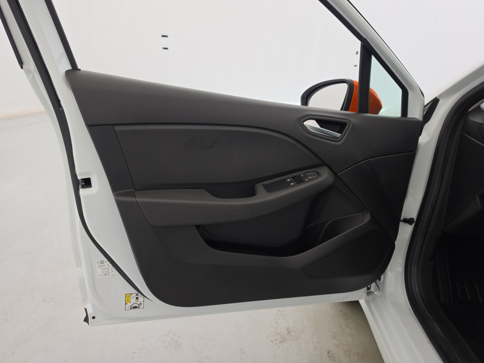 Vente en ligne Renault Clio 5 Clio E-Tech 140 - 21 au prix de 13 490 €