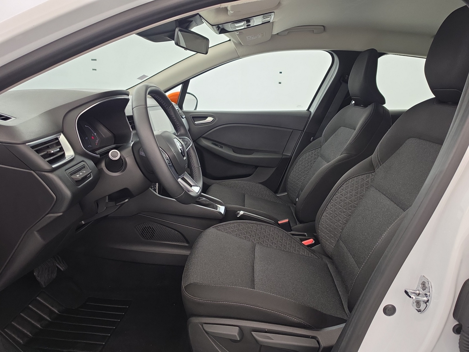 Vente en ligne Renault Clio 5 Clio E-Tech 140 - 21 au prix de 13 490 €