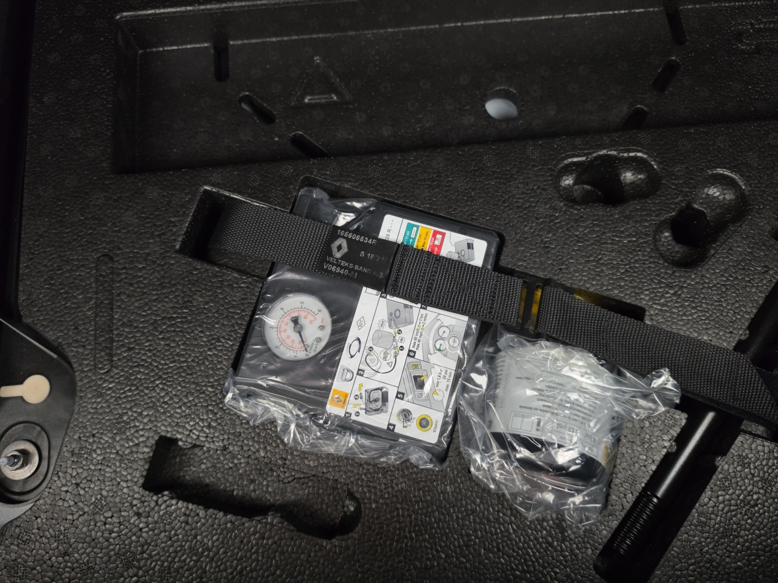 Vente en ligne Renault Clio 5 Clio E-Tech 140 - 21 au prix de 13 490 €