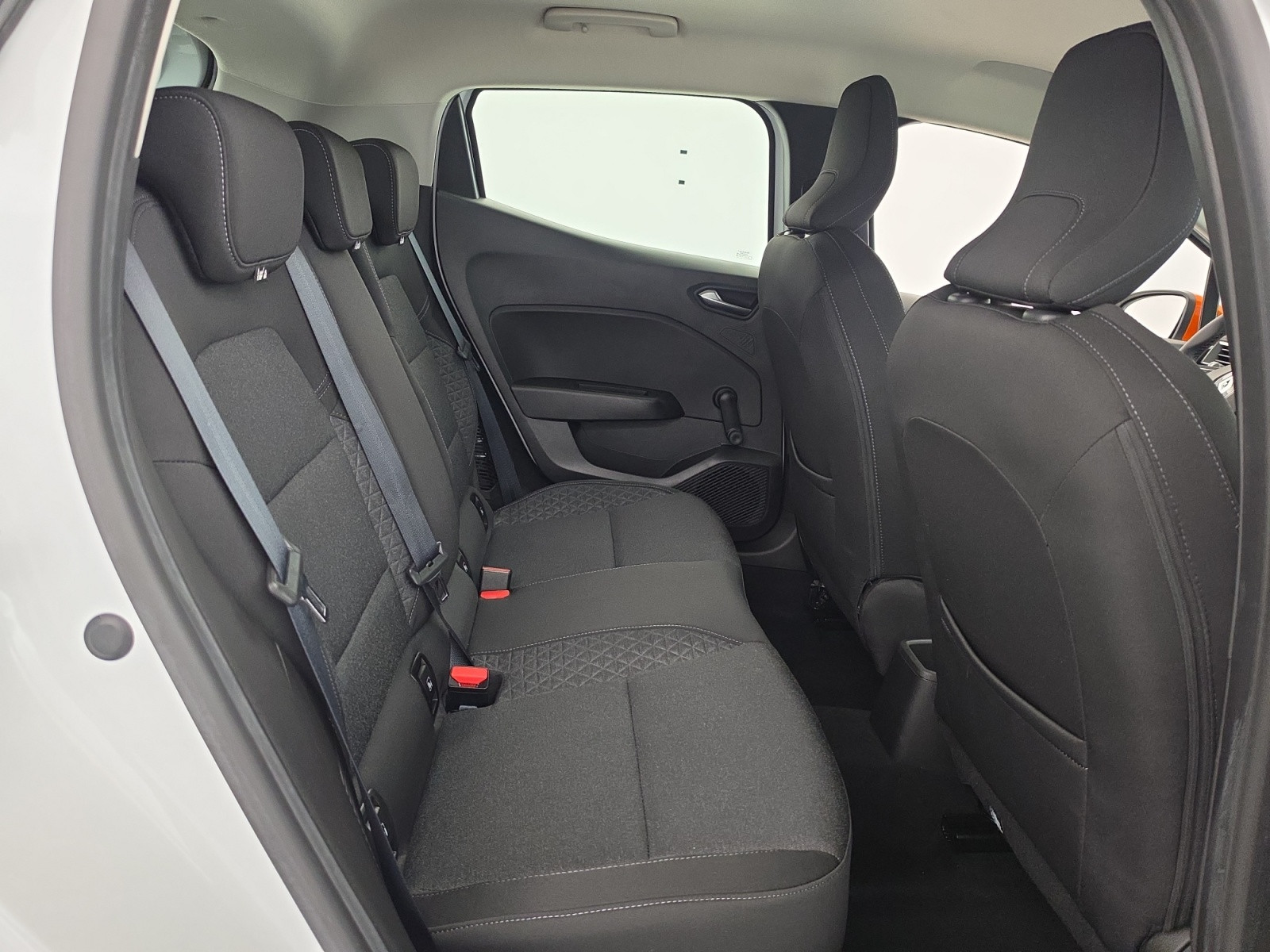 Vente en ligne Renault Clio 5 Clio E-Tech 140 - 21 au prix de 13 490 €