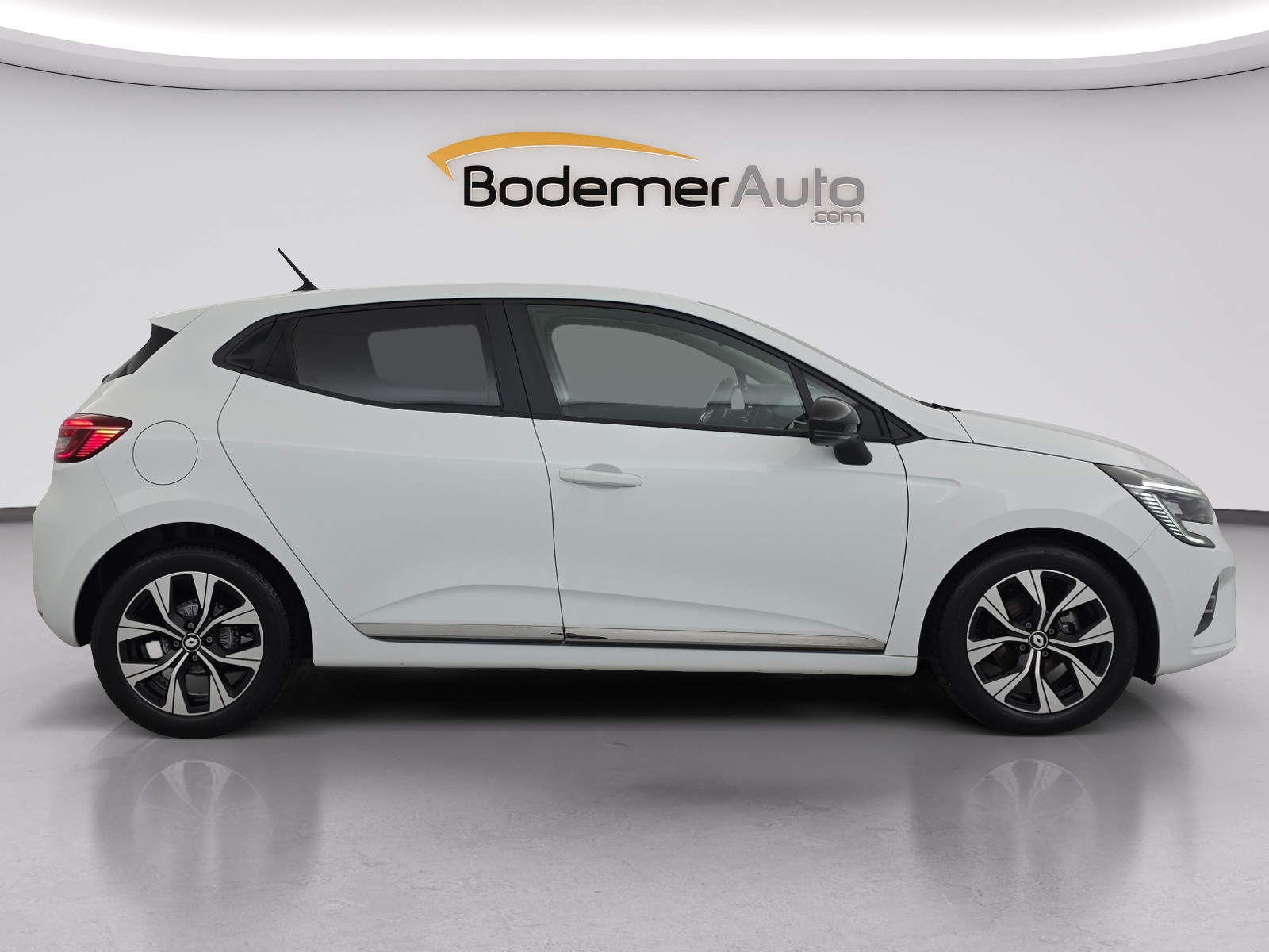Vente en ligne Renault Clio 5 Clio TCe 100 GPL au prix de 13 790 €