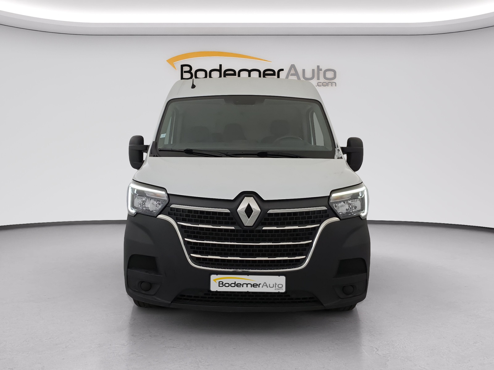 Vente en ligne Renault Master Fourgon MASTER FGN TRAC F3500 L2H2 BLUE DCI 135 au prix de 19 290 €