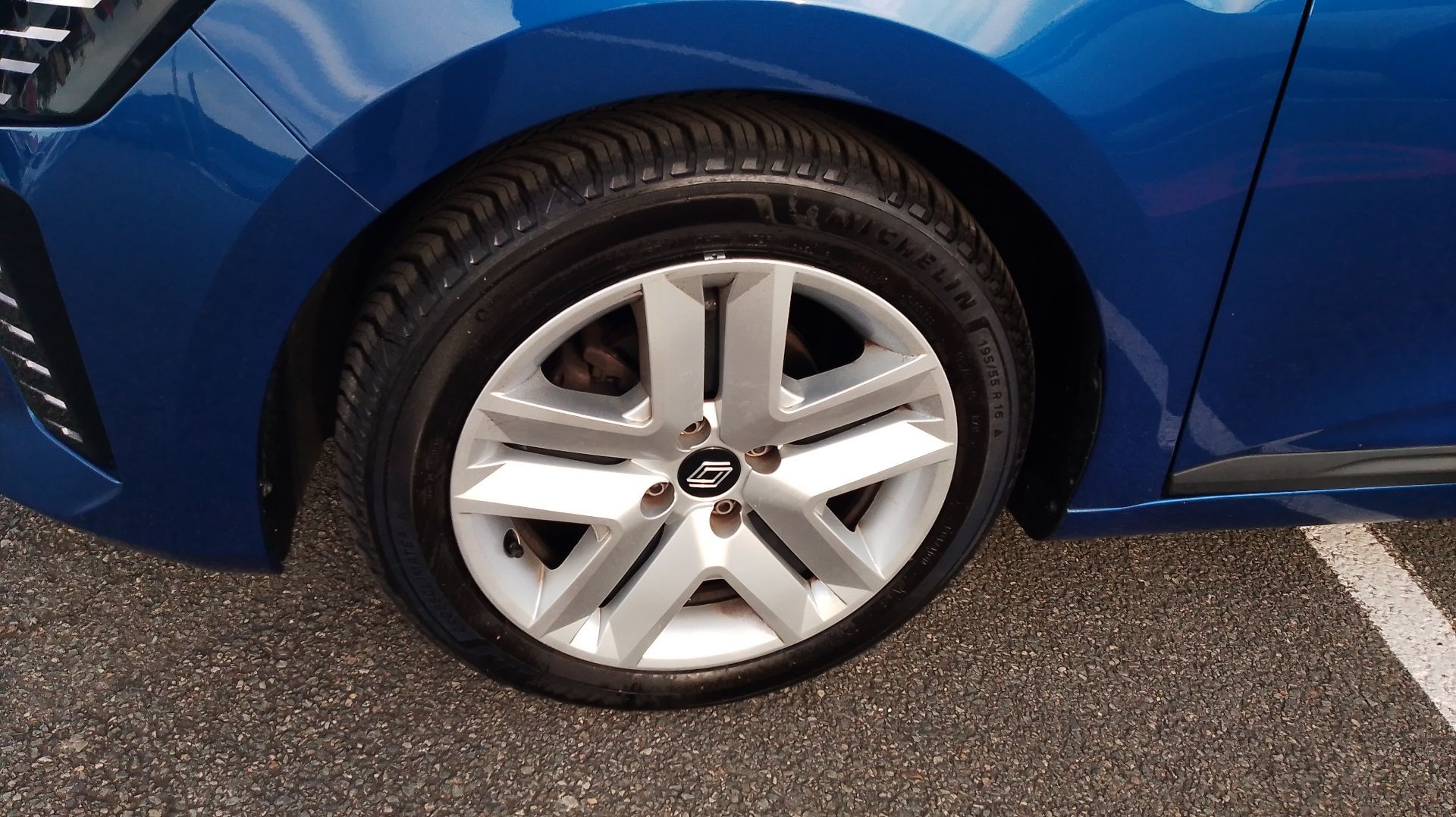 Vente en ligne Renault Clio 5 Clio TCe 100 GPL au prix de 14 490 €