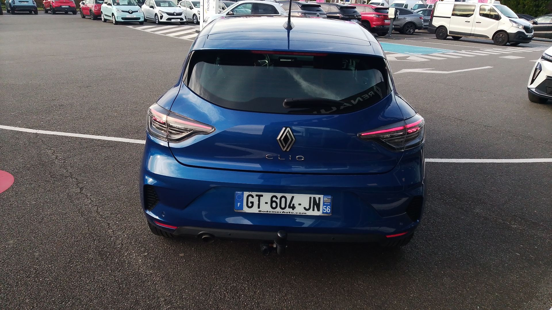 Vente en ligne Renault Clio 5 Clio TCe 100 GPL au prix de 14 490 €