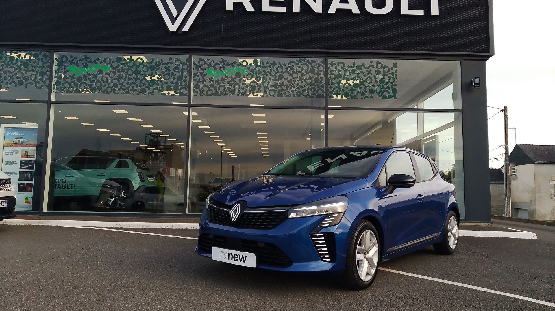 Renault Clio 5 Clio TCe 100 GPL occasion de 2023 en vente à Pontivy