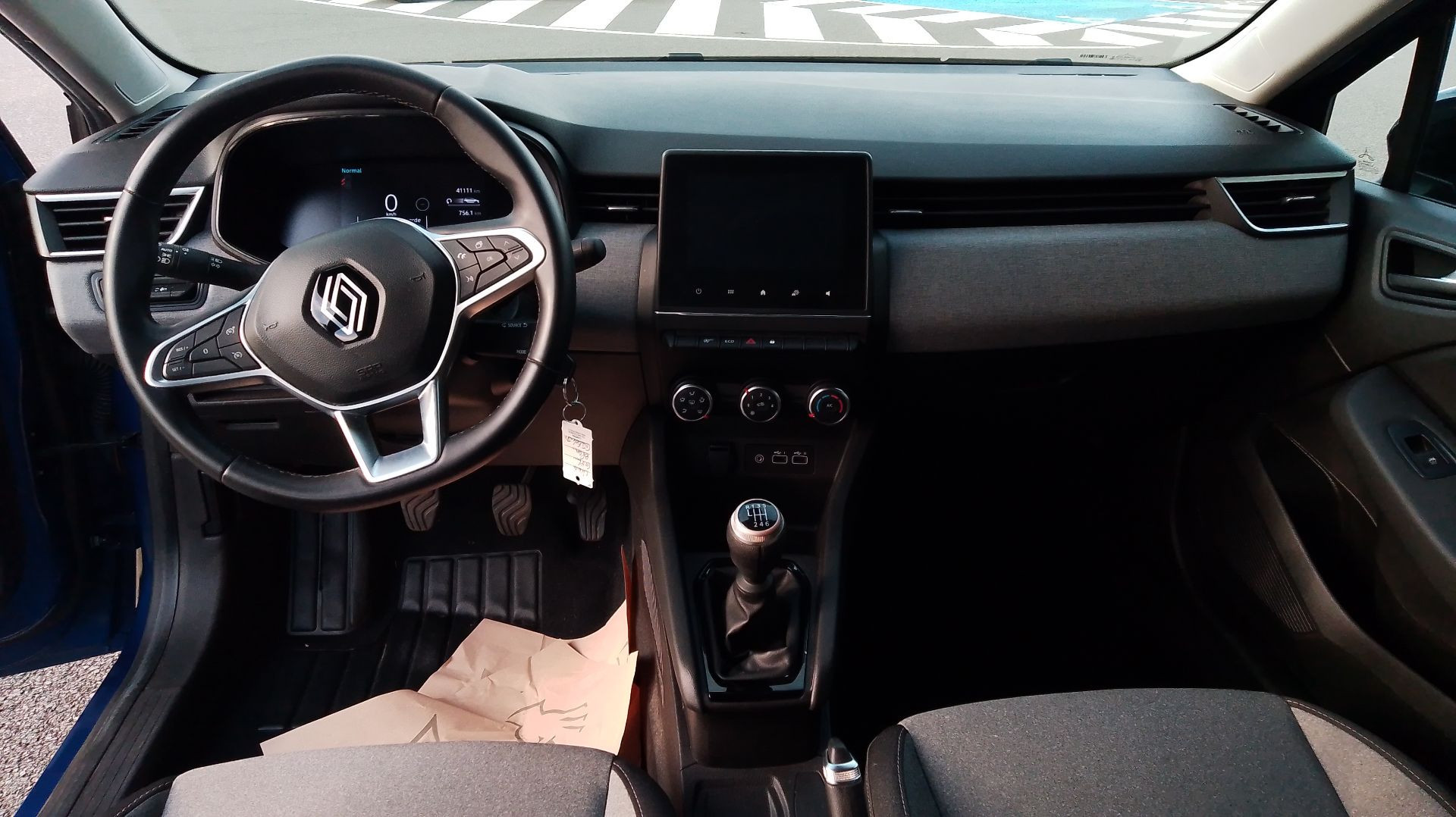 Vente en ligne Renault Clio 5 Clio TCe 100 GPL au prix de 14 490 €