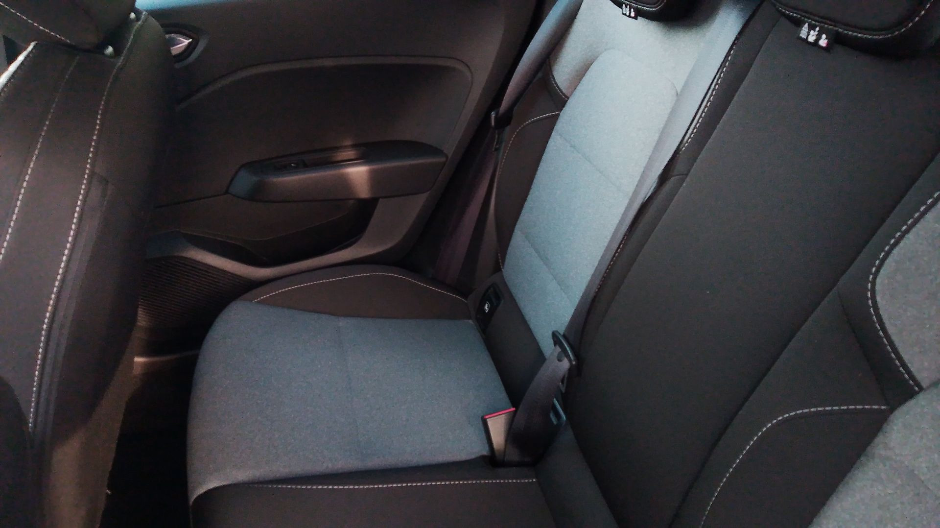 Vente en ligne Renault Clio 5 Clio TCe 100 GPL au prix de 14 490 €